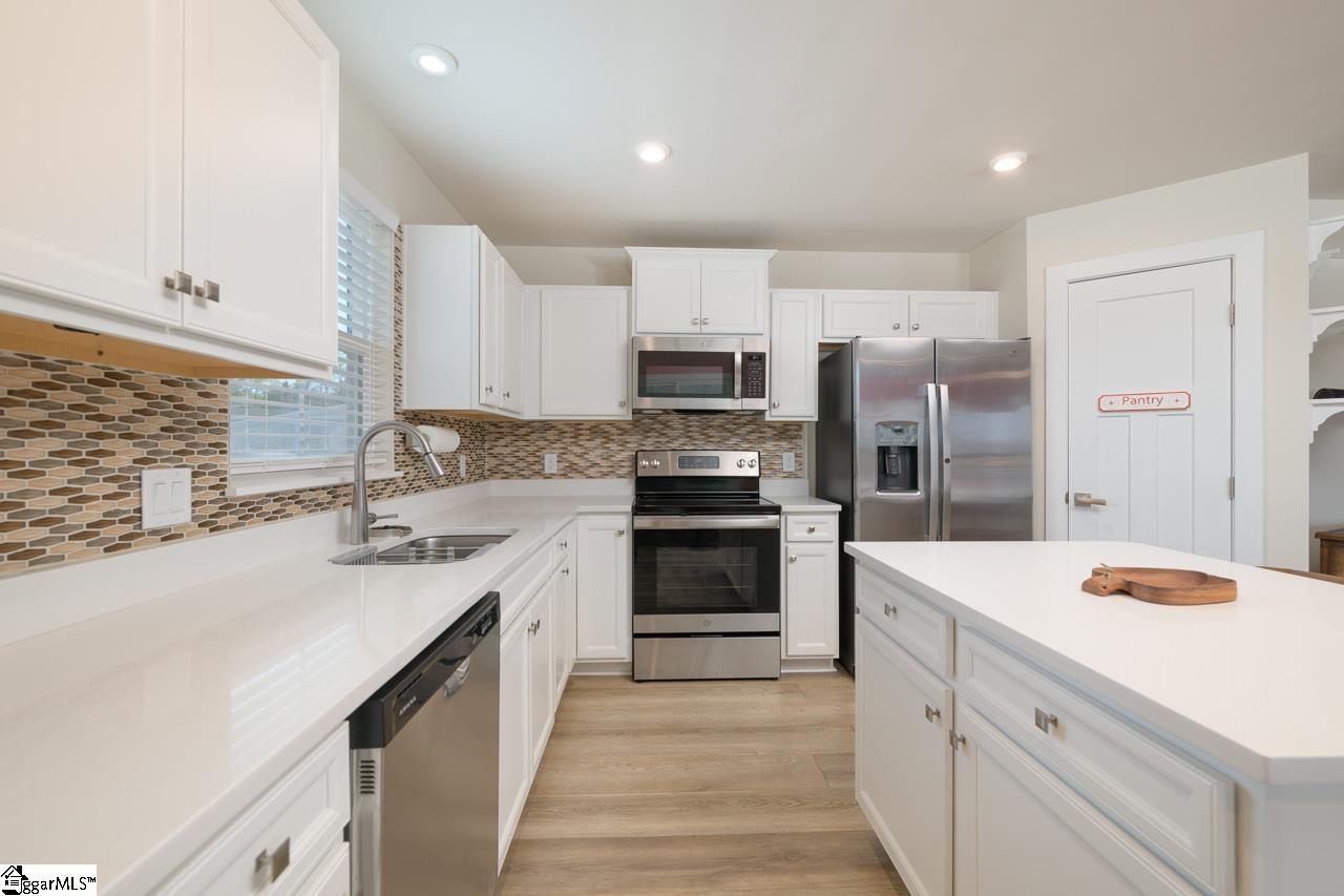 2082 Wexley Drive Boiling Springs, SC 29316