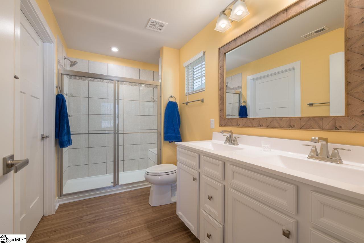2082 Wexley Drive Boiling Springs, SC 29316
