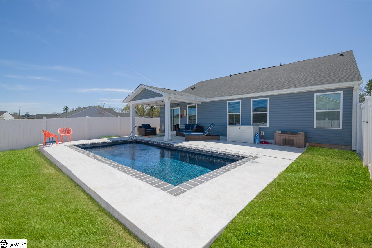 2082 Wexley Drive Boiling Springs, SC 29316
