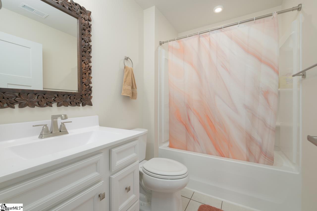 2082 Wexley Drive Boiling Springs, SC 29316