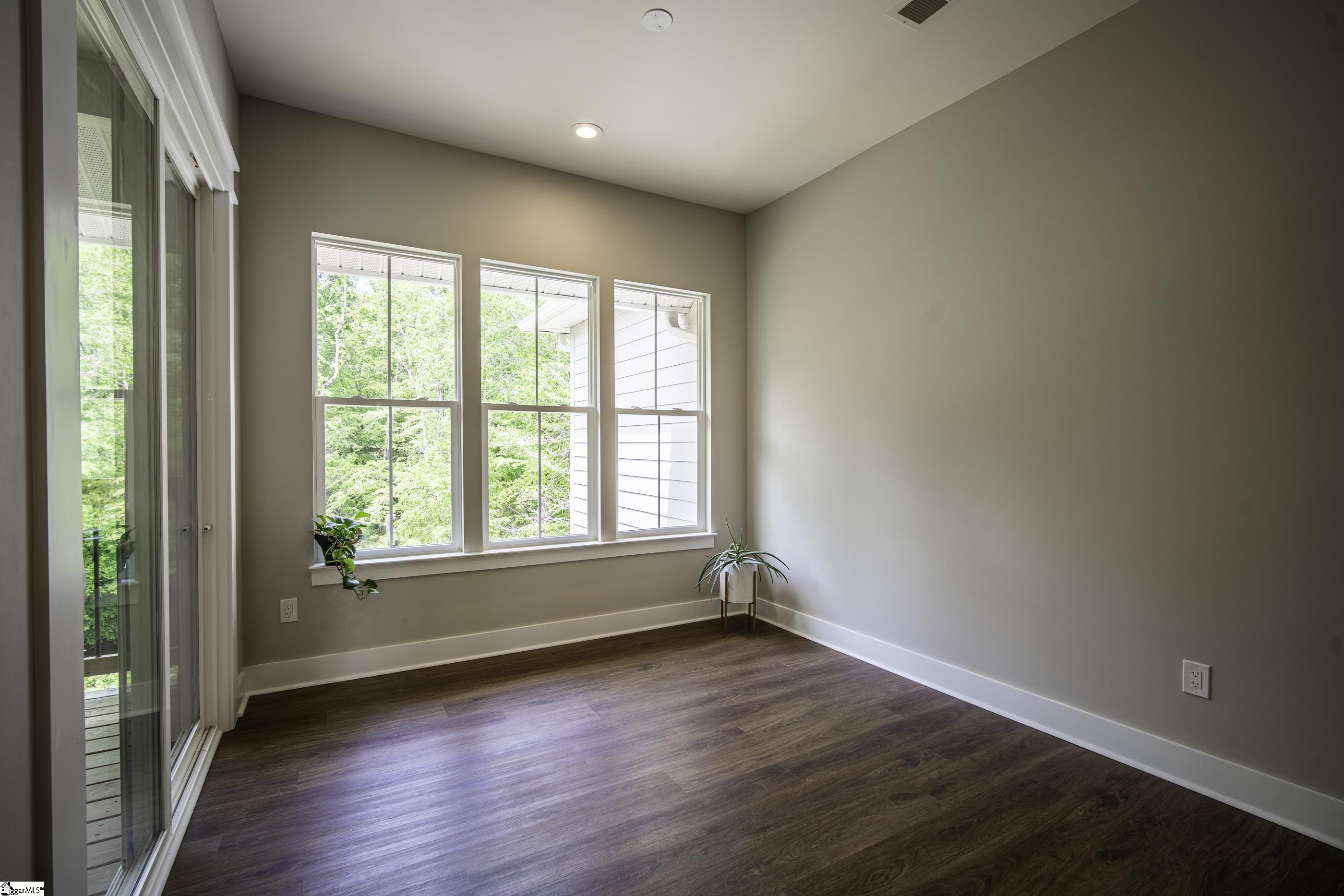 221 Wood River Way Taylors, SC 29687