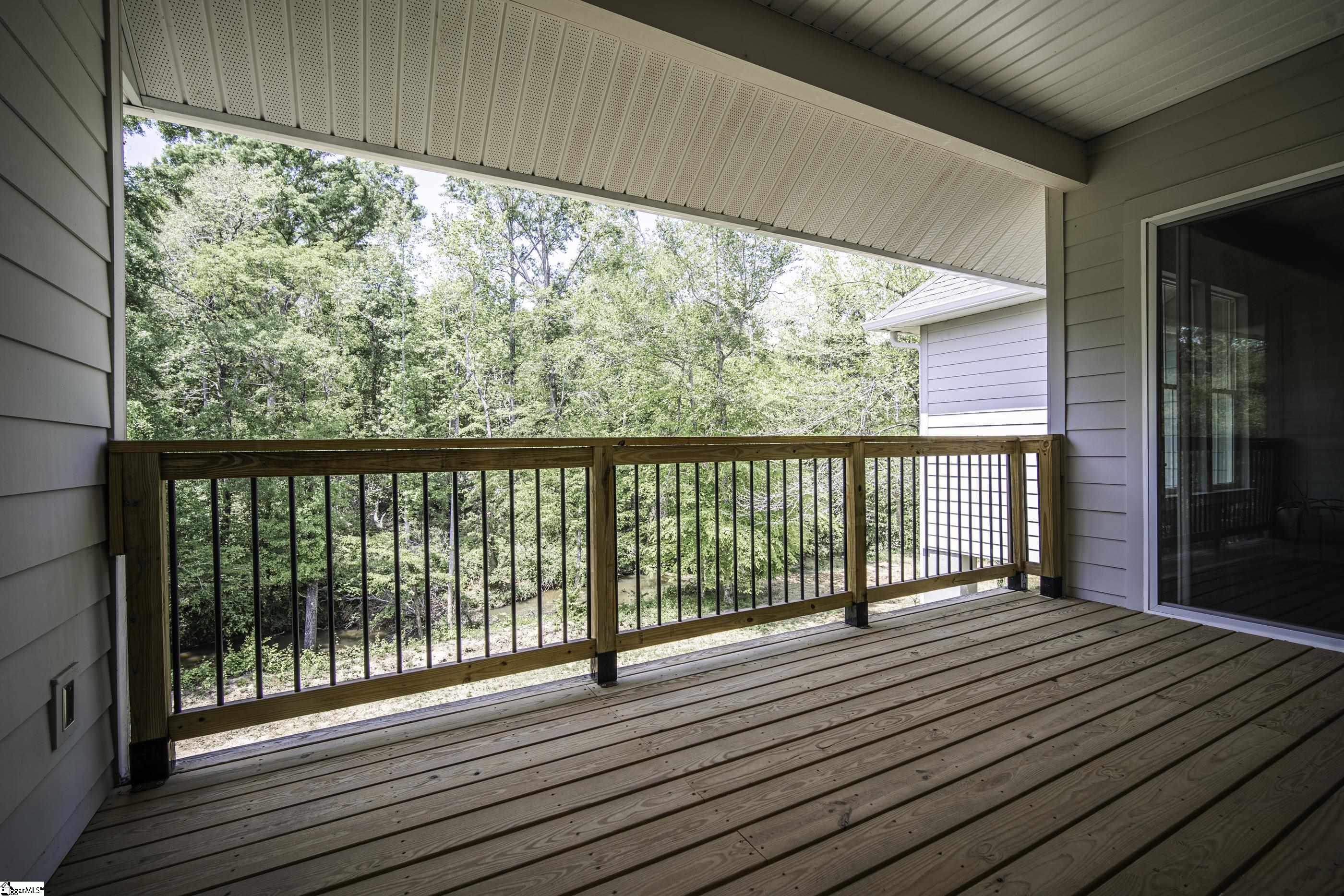 221 Wood River Way Taylors, SC 29687