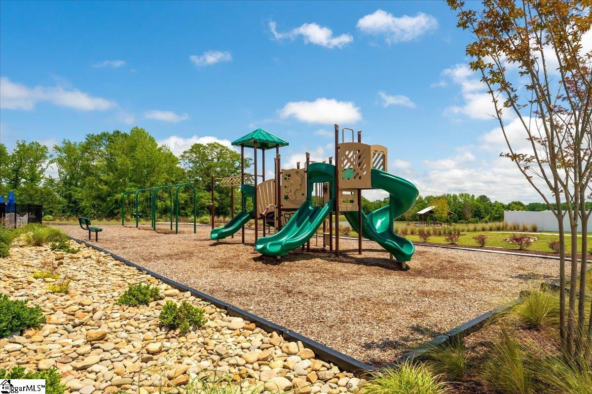 216 Bonifay Drive Fountain Inn, SC 29644
