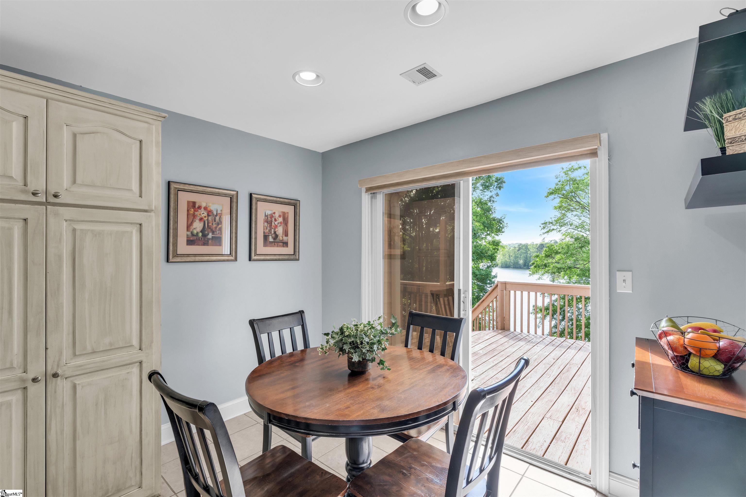 168 Lakeshore Drive Chesnee, SC 29323