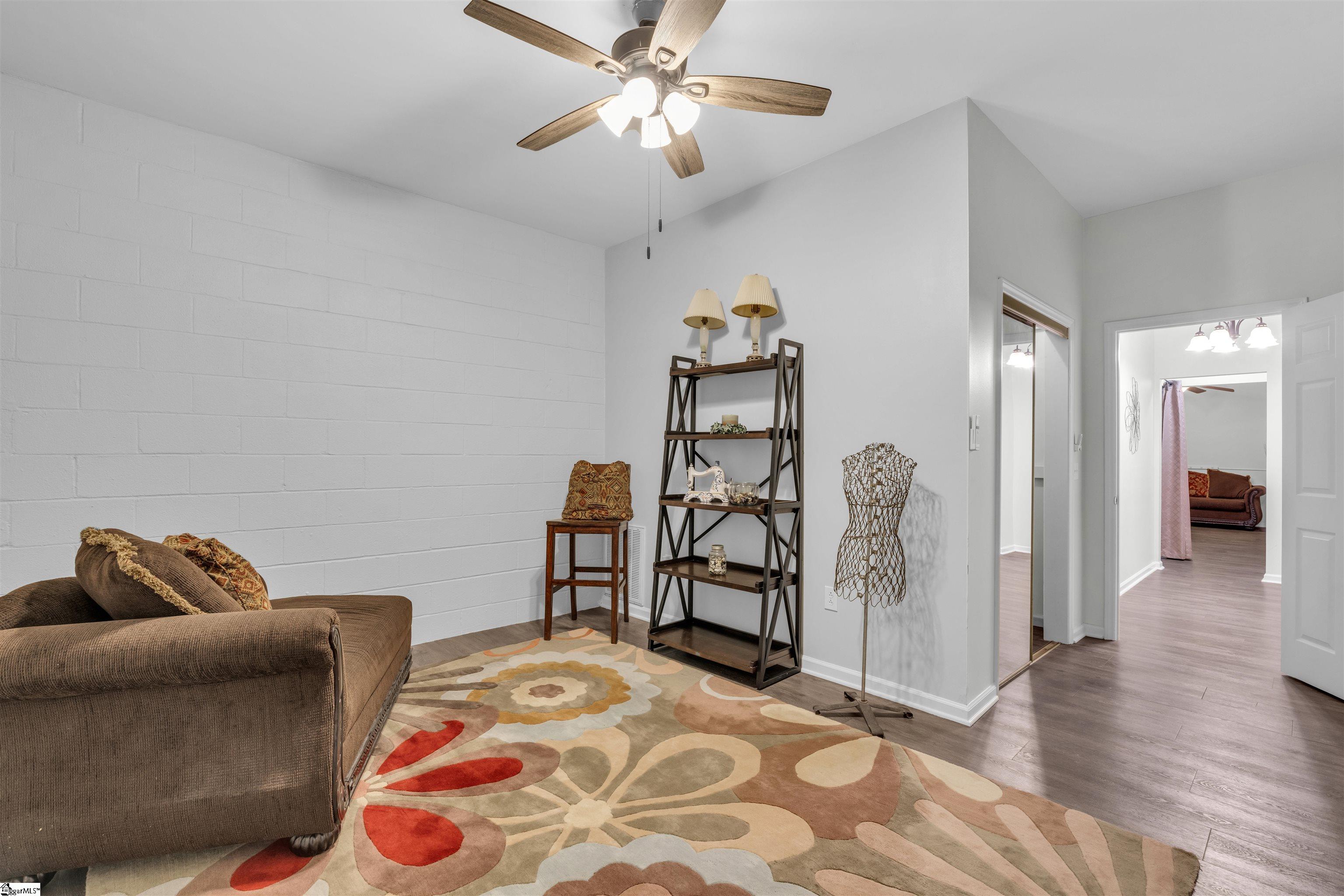 168 Lakeshore Drive Chesnee, SC 29323