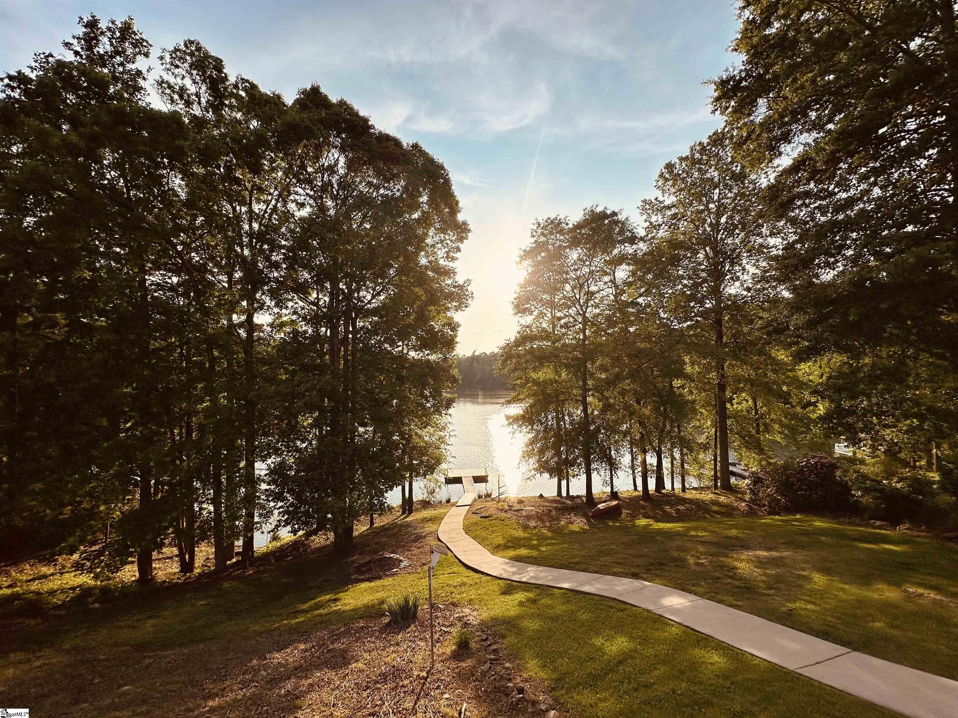 168 Lakeshore Drive Chesnee, SC 29323