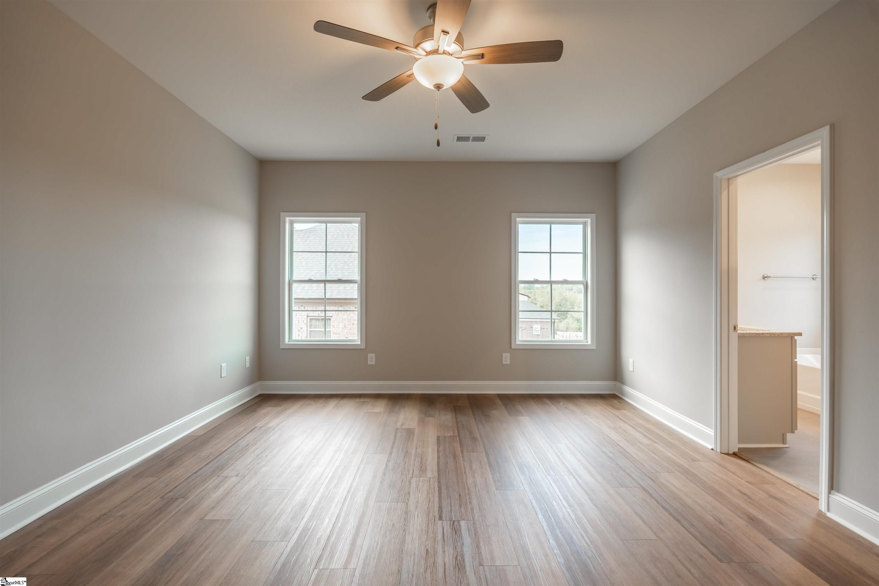 241 Carriage Gate Drive Wellford, SC 29385