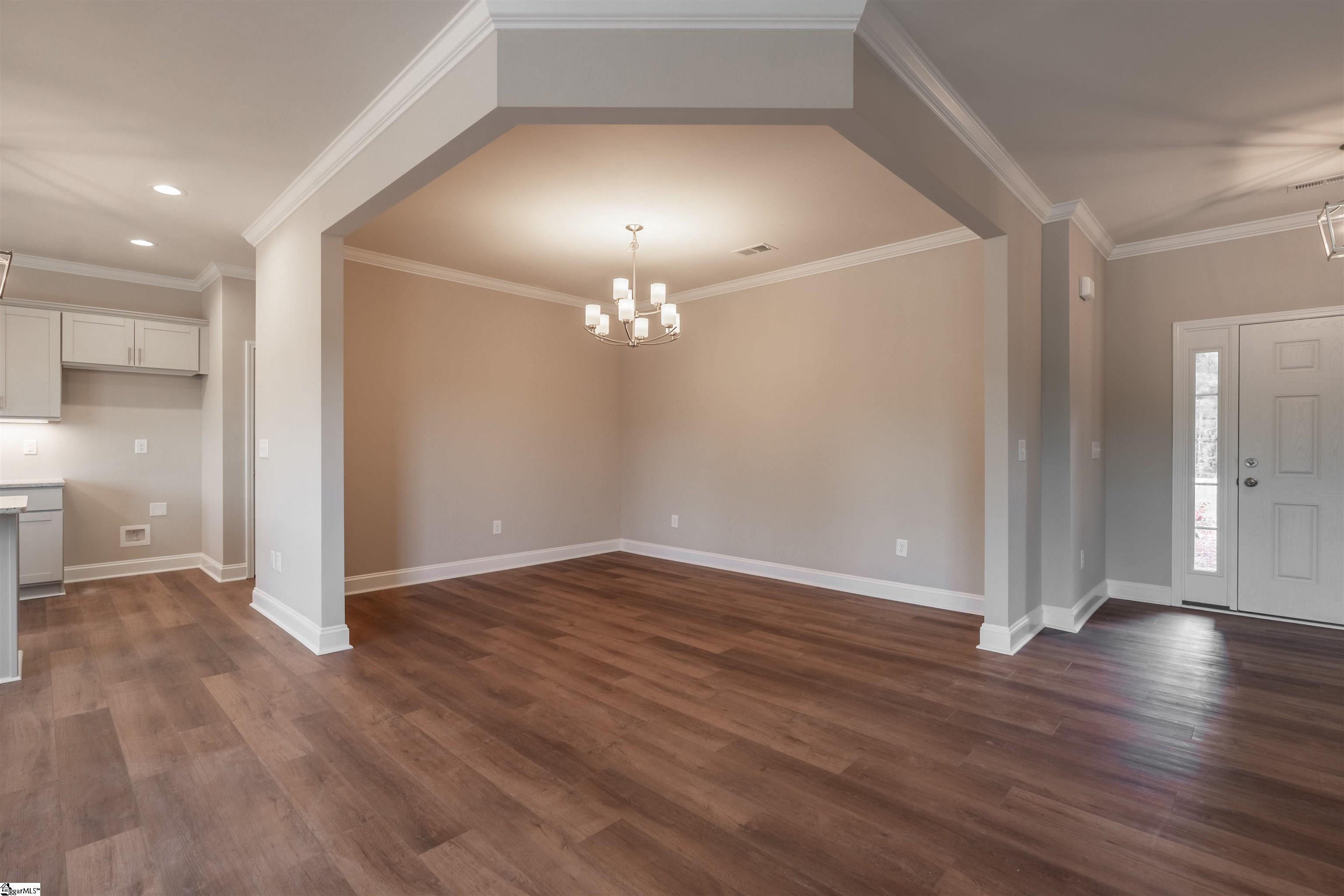 241 Carriage Gate Drive Wellford, SC 29385