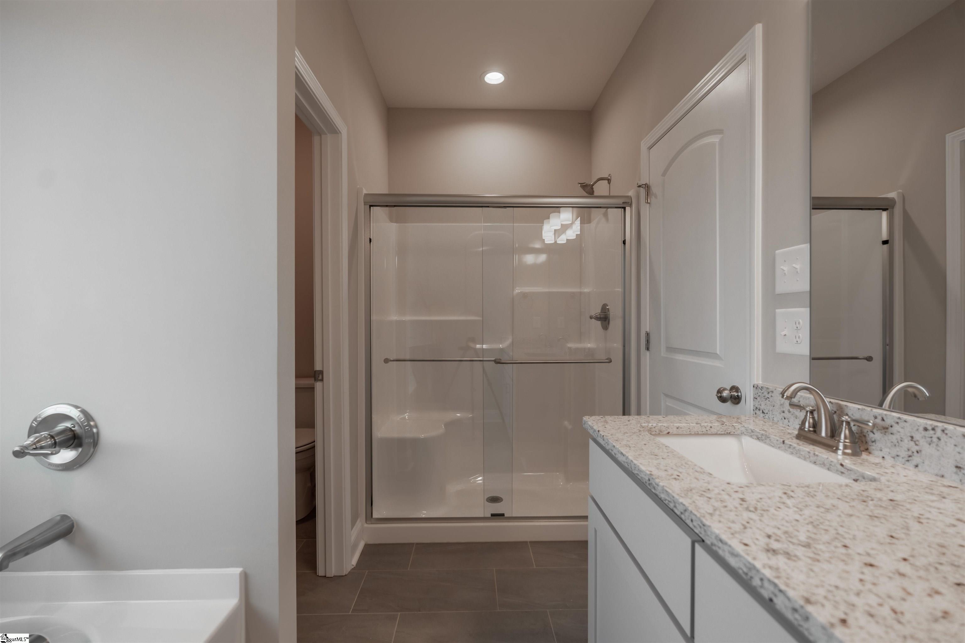 241 Carriage Gate Drive Wellford, SC 29385