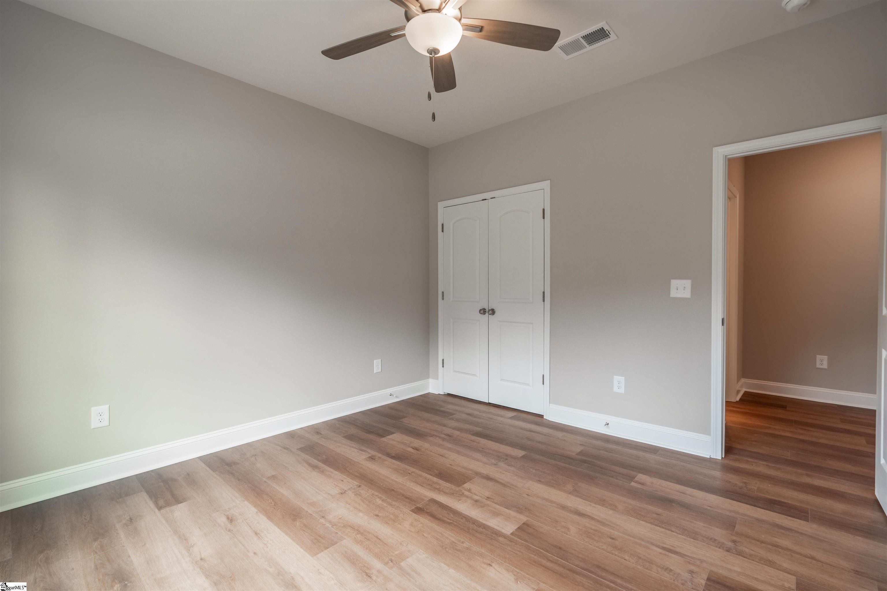 241 Carriage Gate Drive Wellford, SC 29385