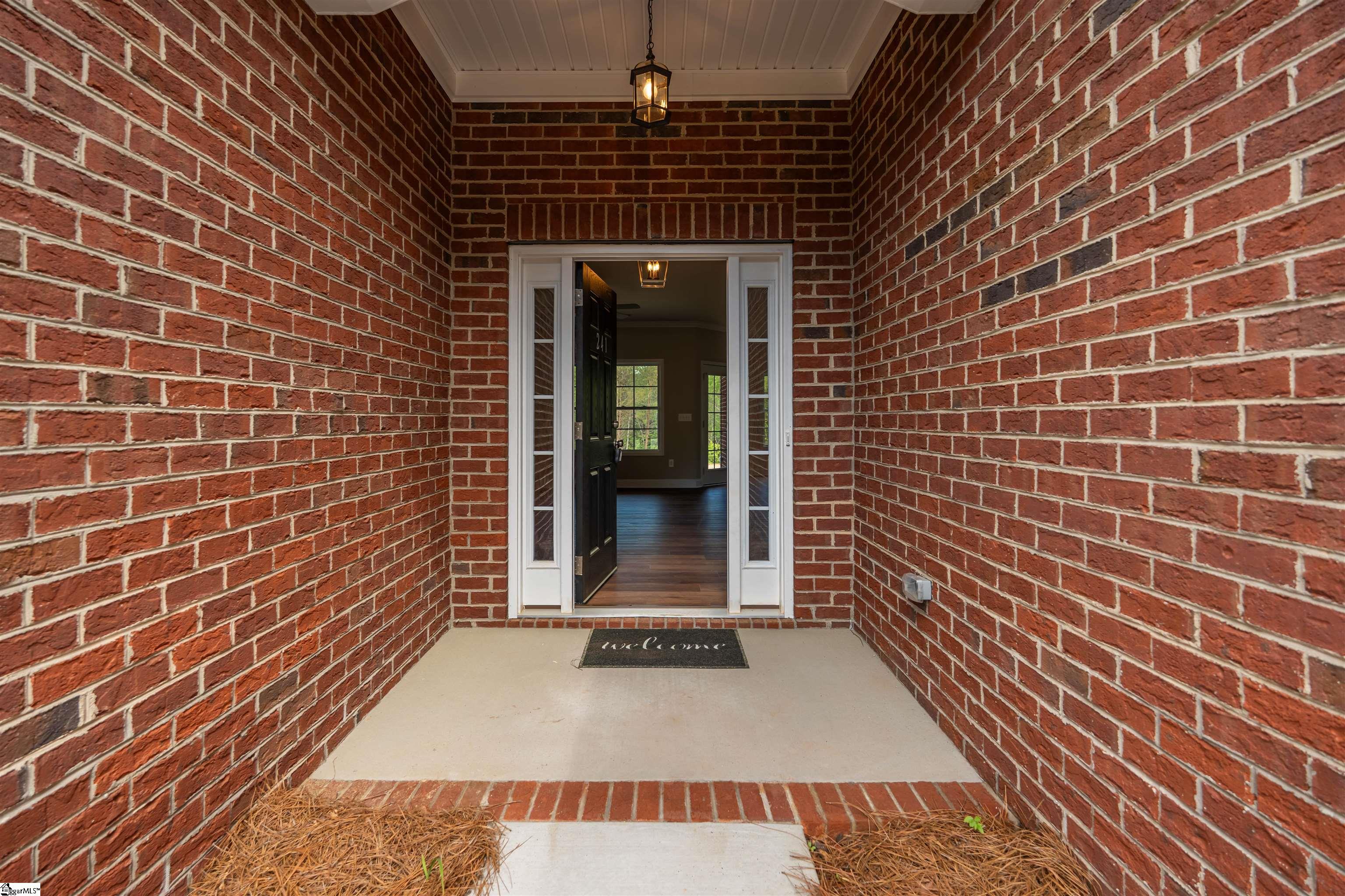 241 Carriage Gate Drive Wellford, SC 29385