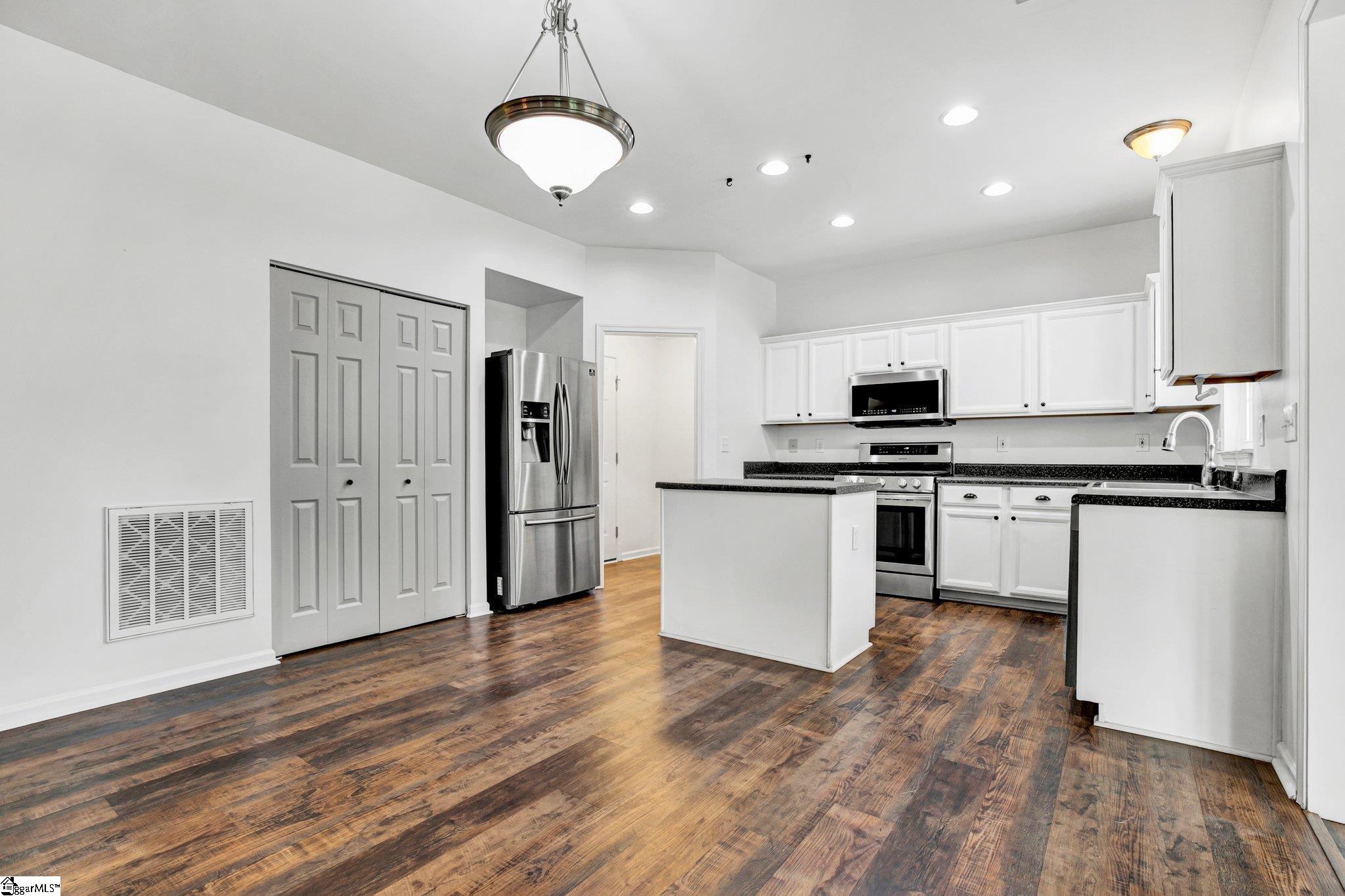 139 Castleton Circle Boiling Springs, SC 29316