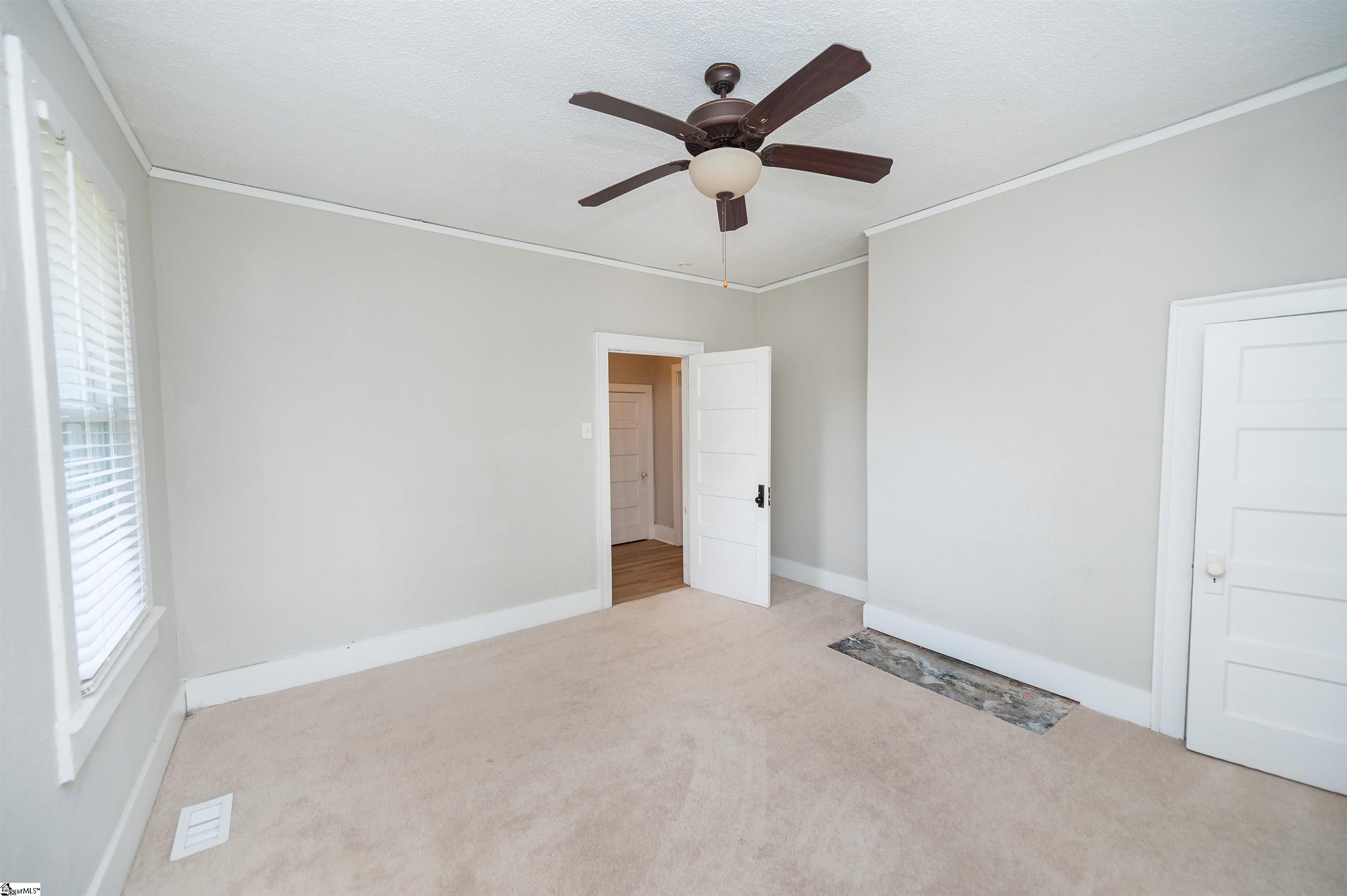 14 Damson Street Spartanburg, SC 29303