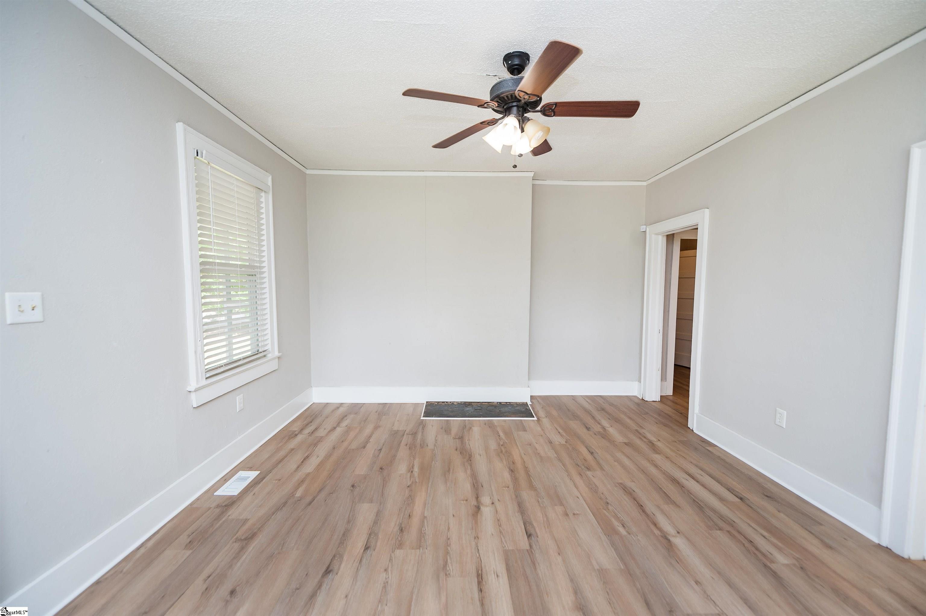 14 Damson Street Spartanburg, SC 29303