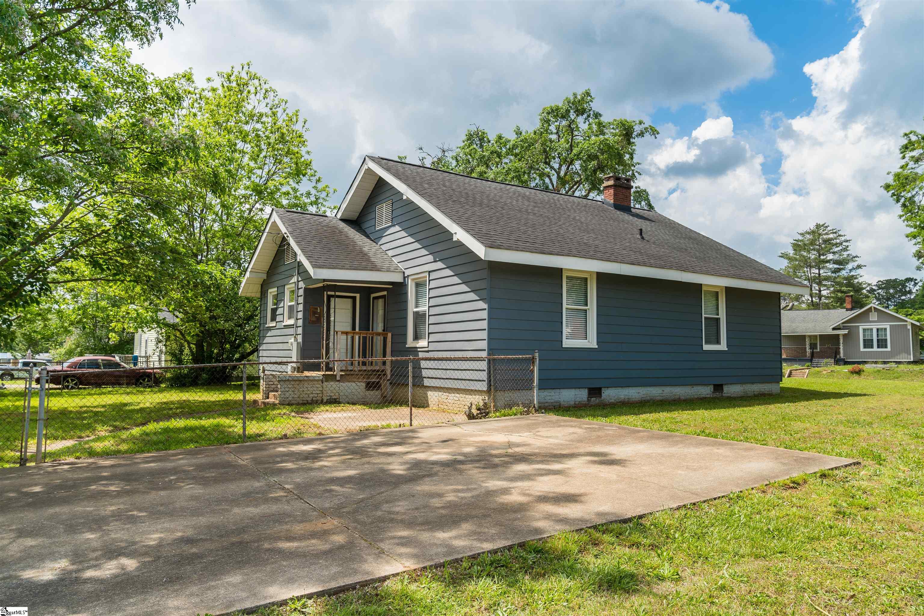 14 Damson Street Spartanburg, SC 29303