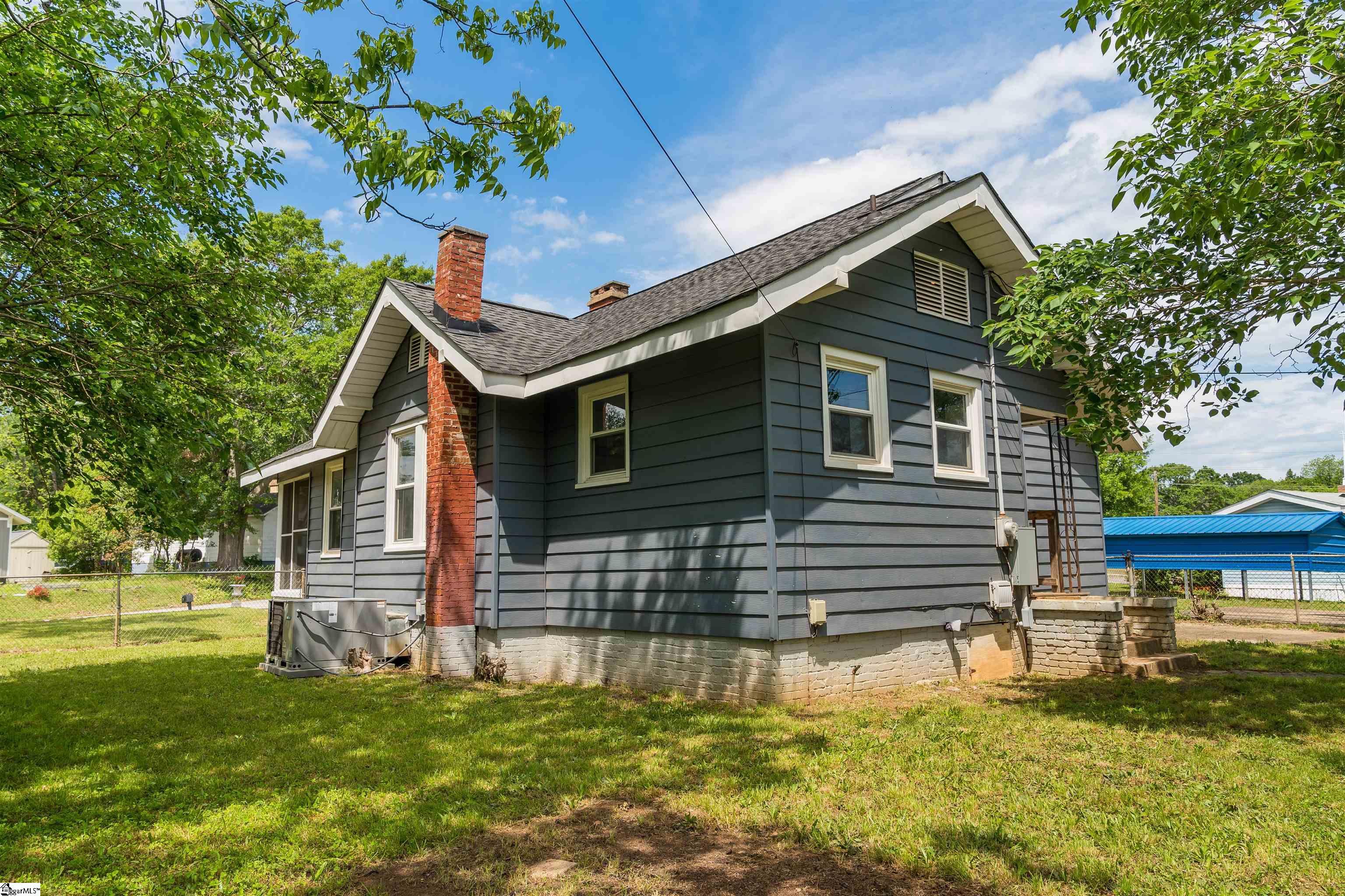 14 Damson Street Spartanburg, SC 29303