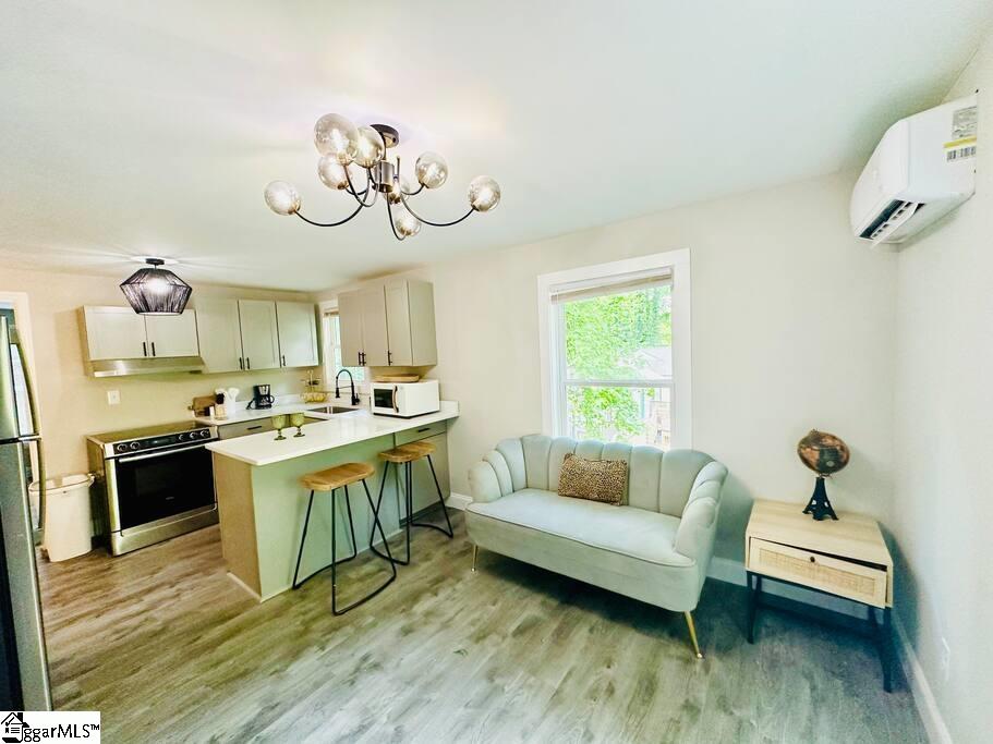 1 A Christopher Street Greenville, SC 29617