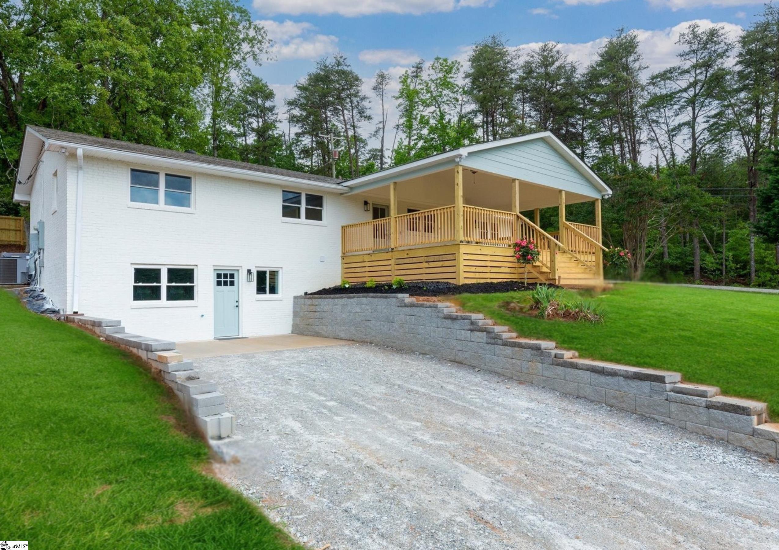 101 Fairview Drive Greenville, SC 29609