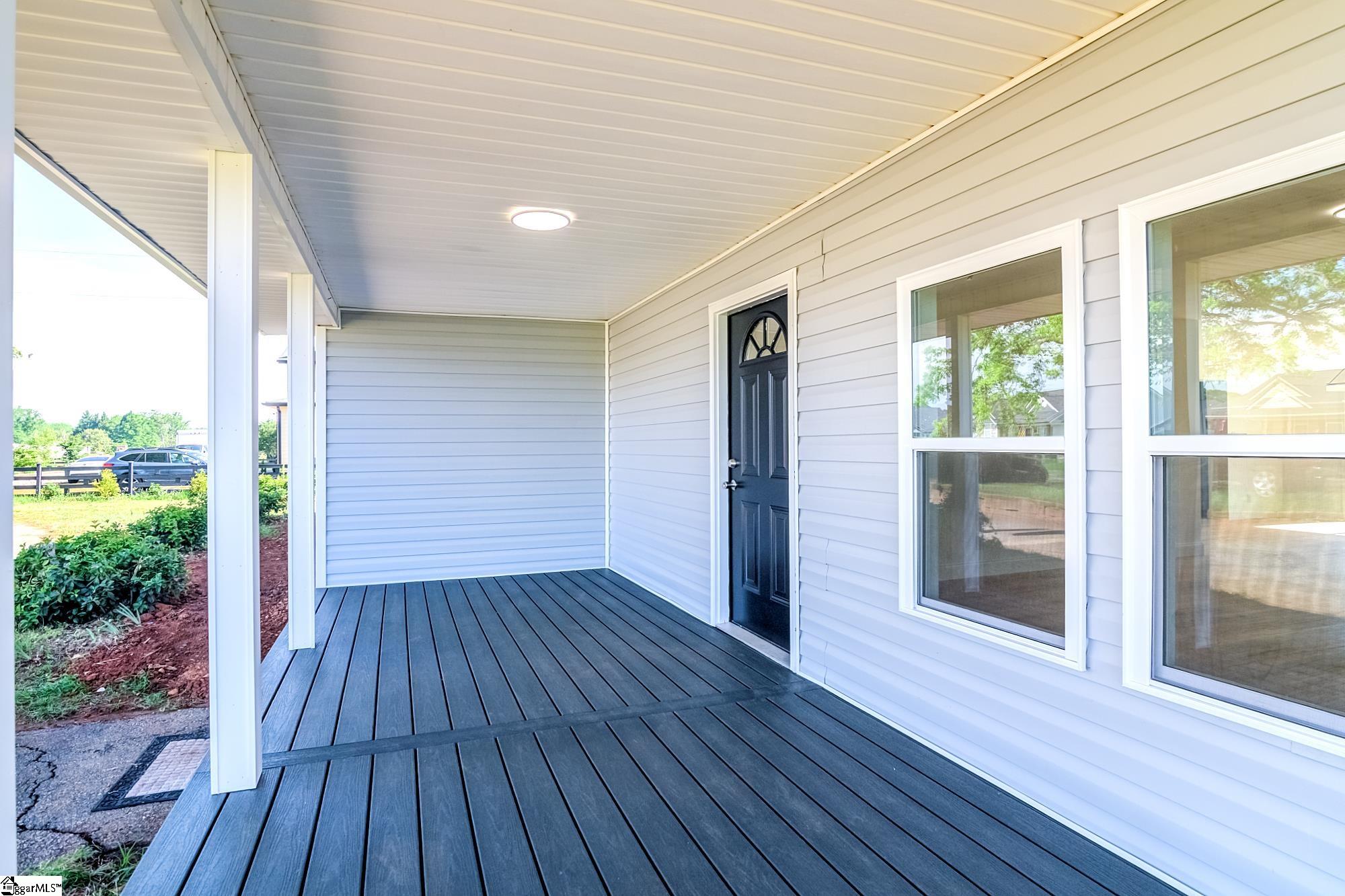 583 Berry Road Boiling Springs, SC 29316