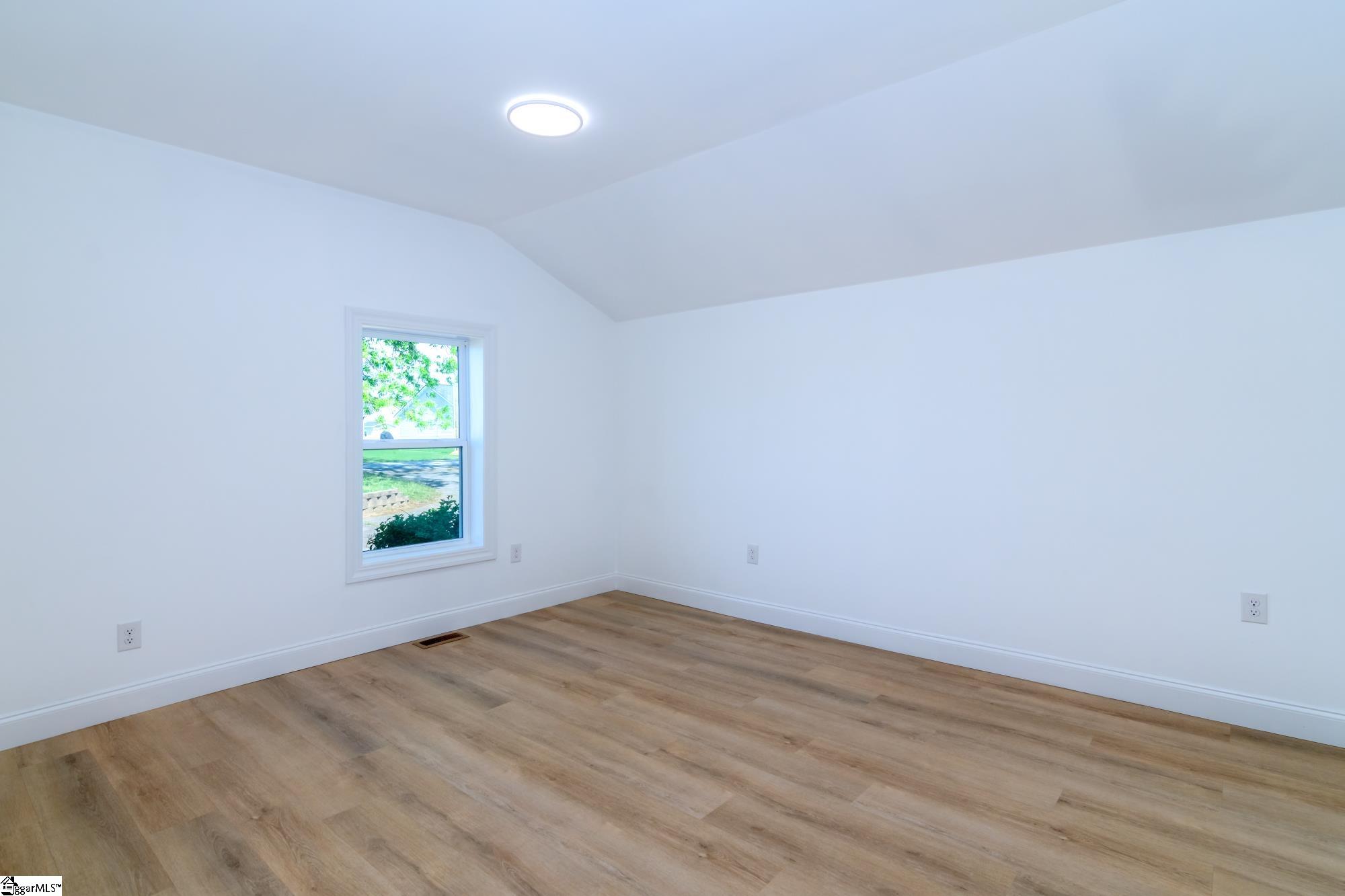 583 Berry Road Boiling Springs, SC 29316