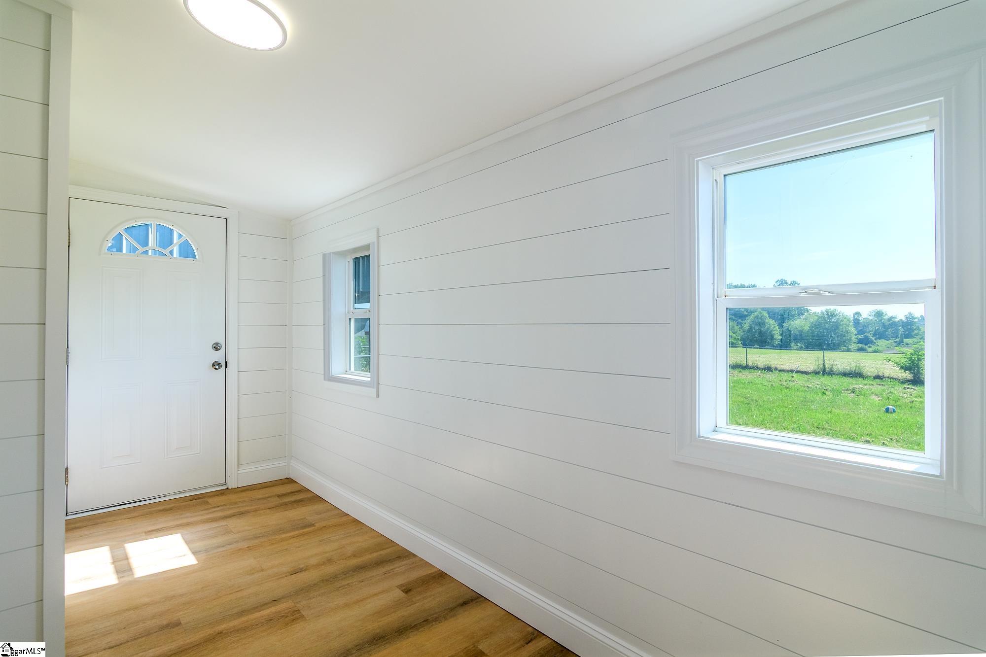 583 Berry Road Boiling Springs, SC 29316