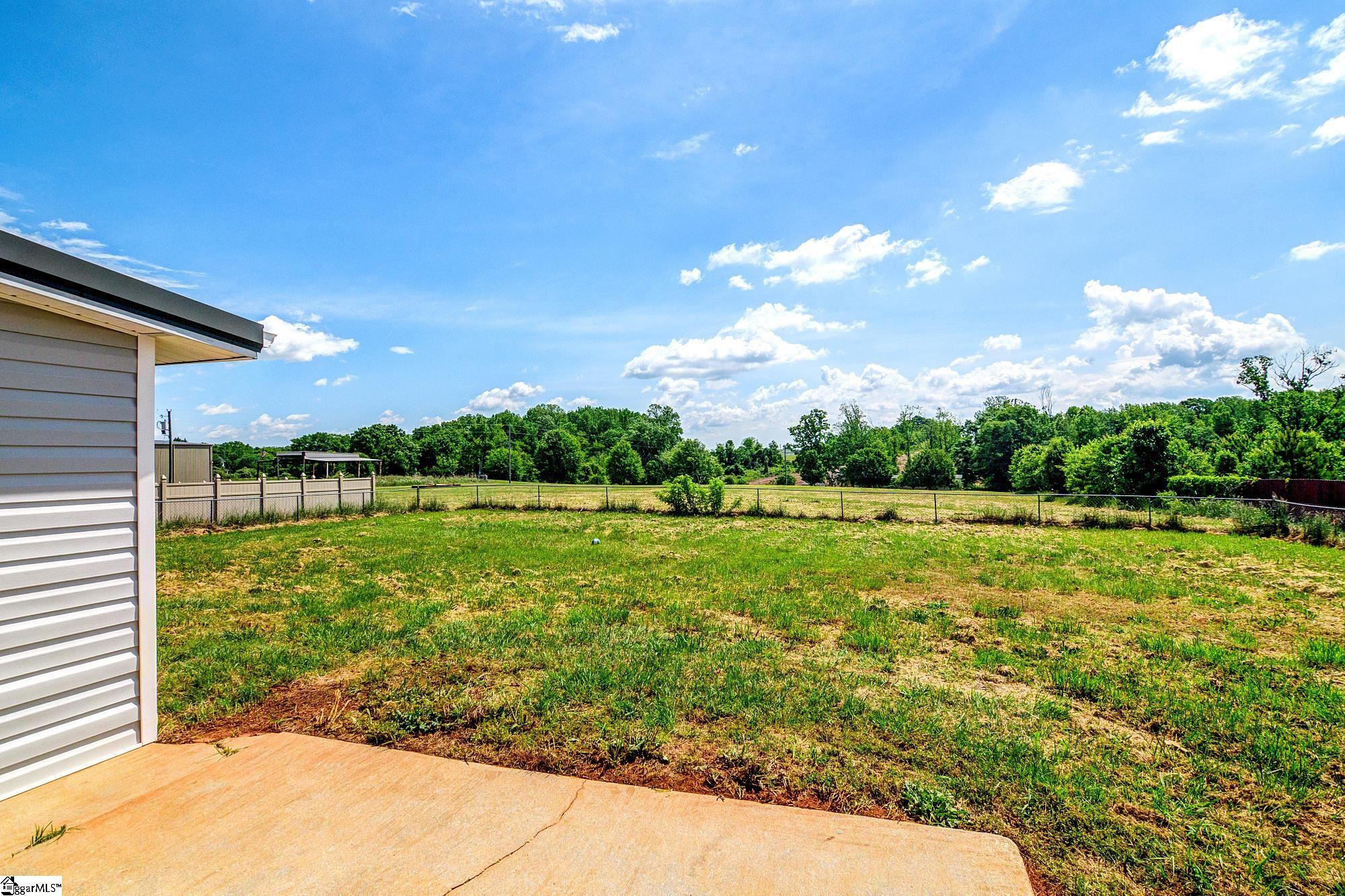 583 Berry Road Boiling Springs, SC 29316
