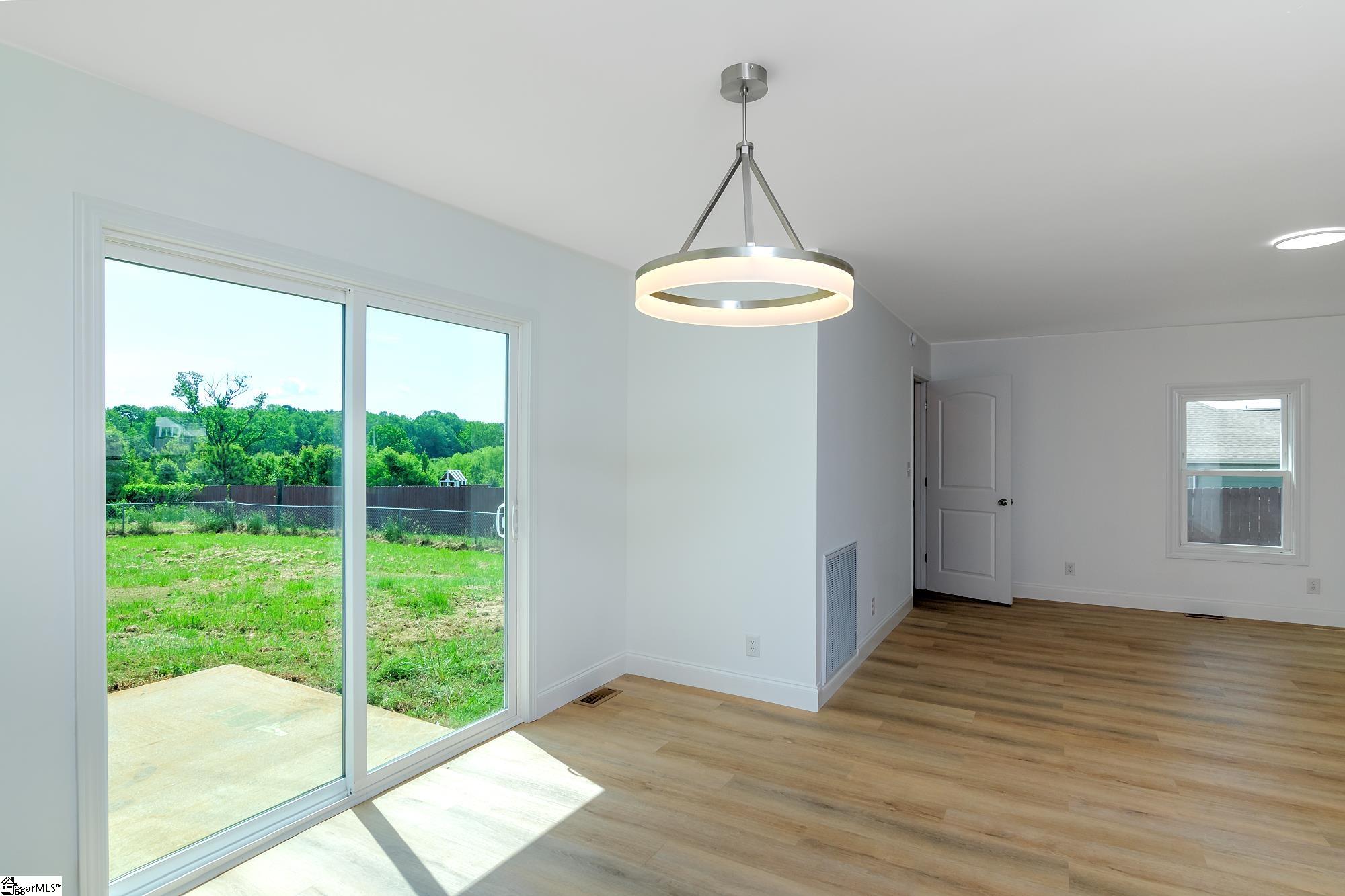 583 Berry Road Boiling Springs, SC 29316