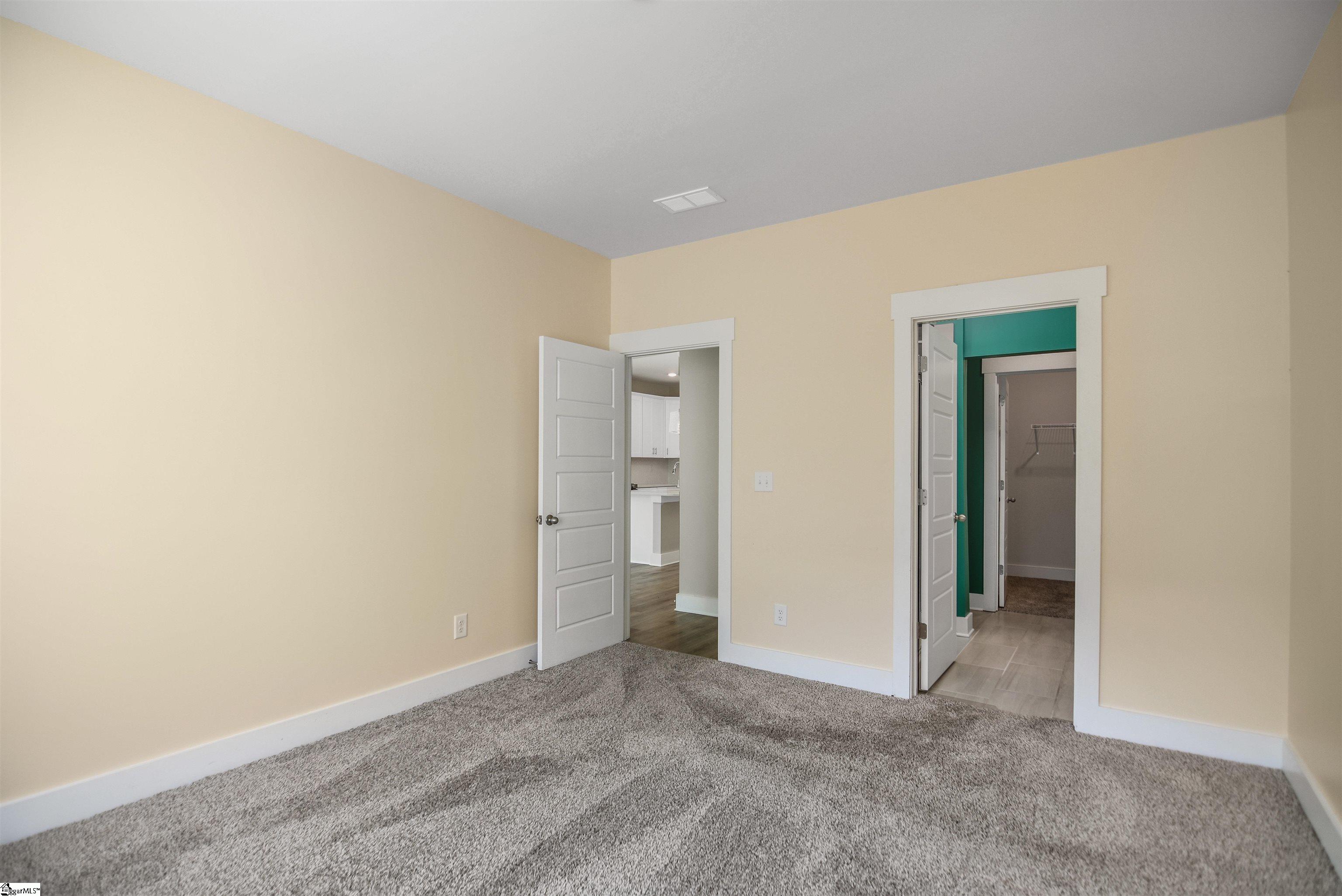 77 Galley Lane Greenville, SC 29607