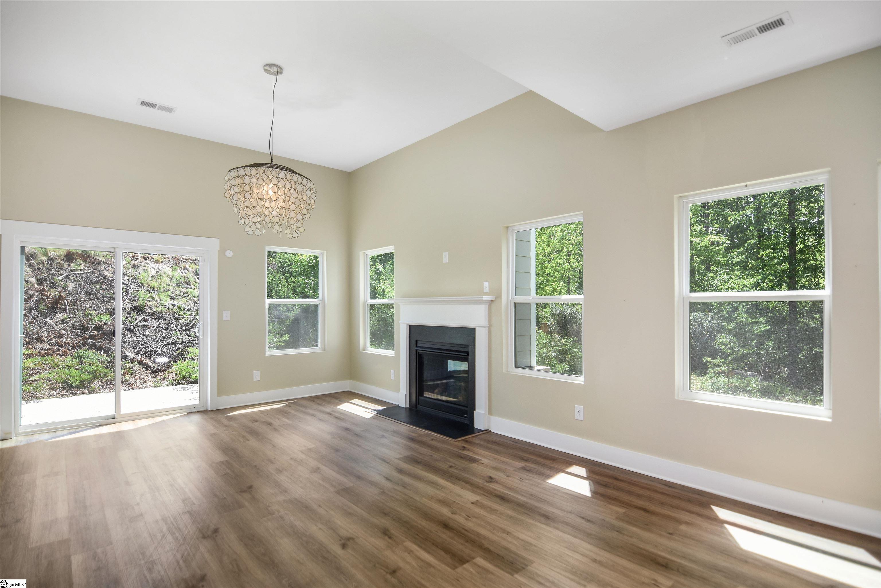 77 Galley Lane Greenville, SC 29607