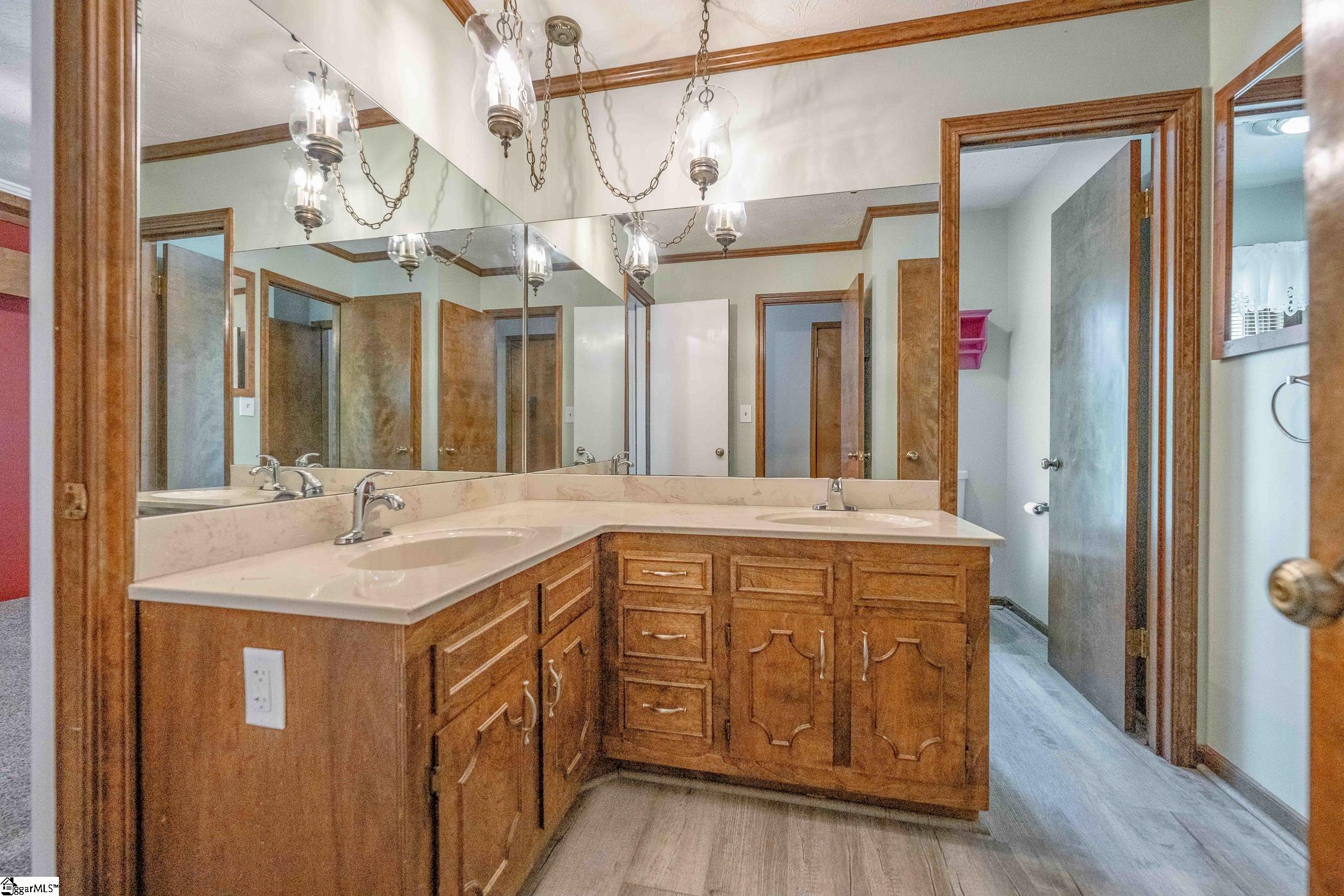 328 Eastcliffe Way Greenville, SC 29611