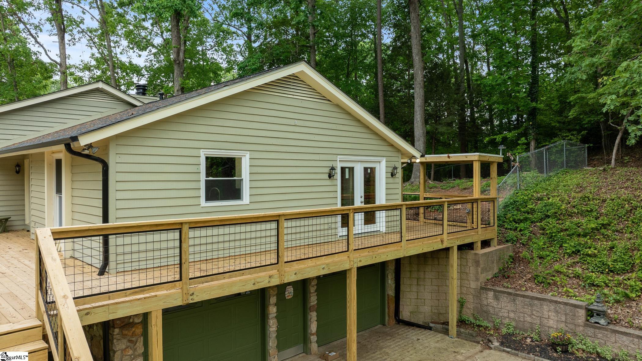 328 Eastcliffe Way Greenville, SC 29611