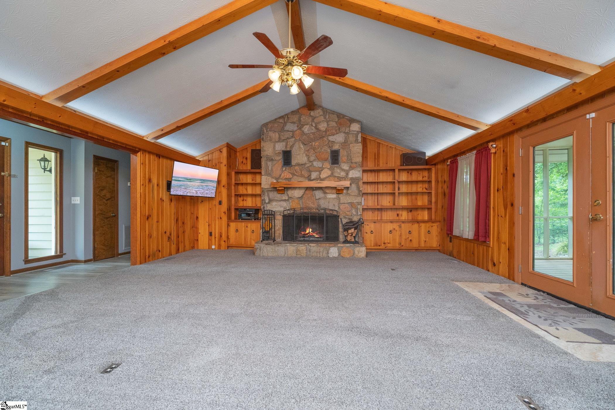 328 Eastcliffe Way Greenville, SC 29611