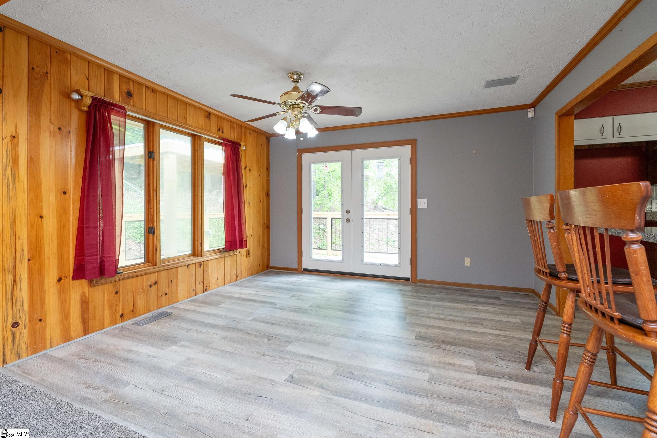 328 Eastcliffe Way Greenville, SC 29611