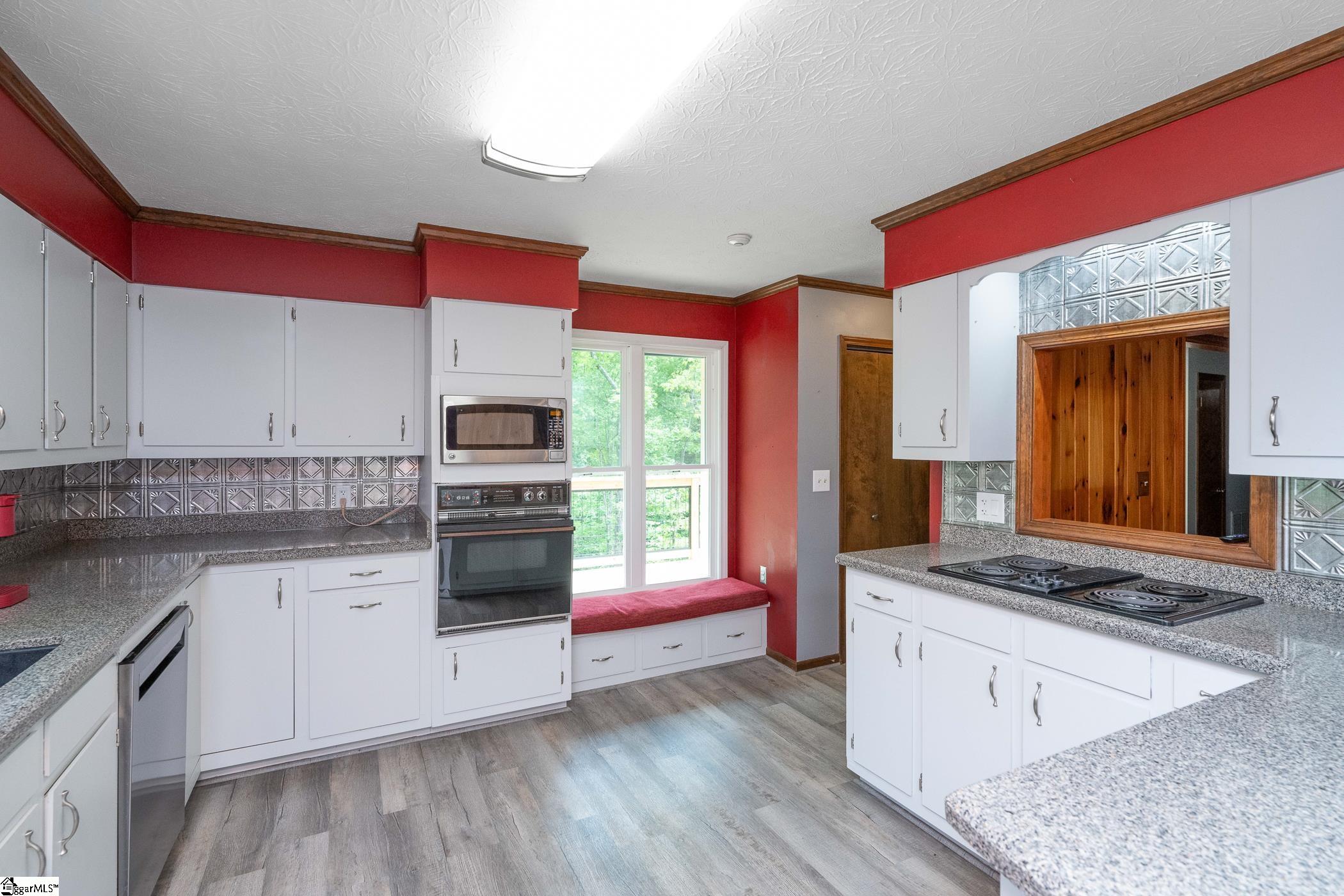 328 Eastcliffe Way Greenville, SC 29611