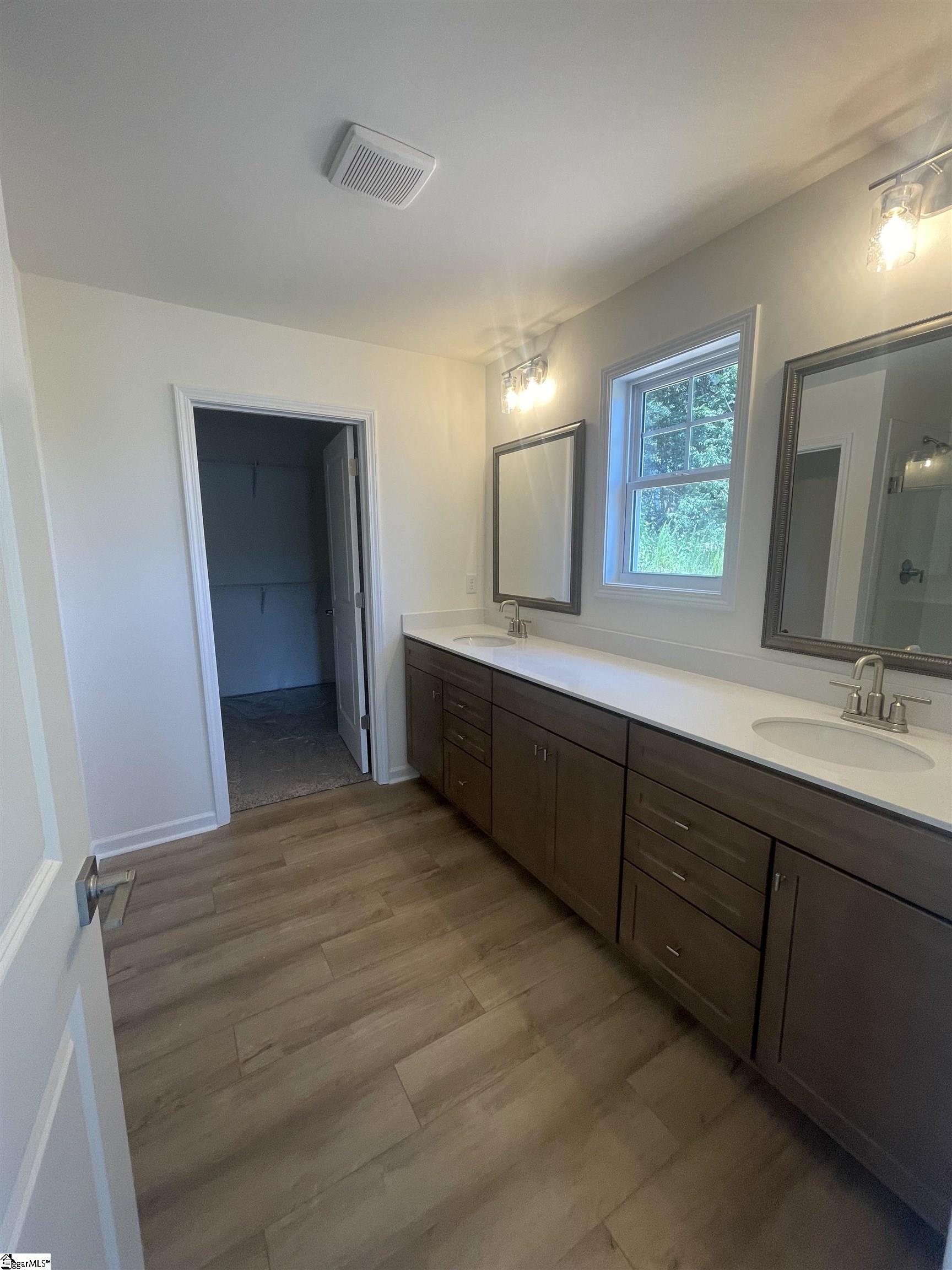 2 Sweetgrass Street Central, SC 29630