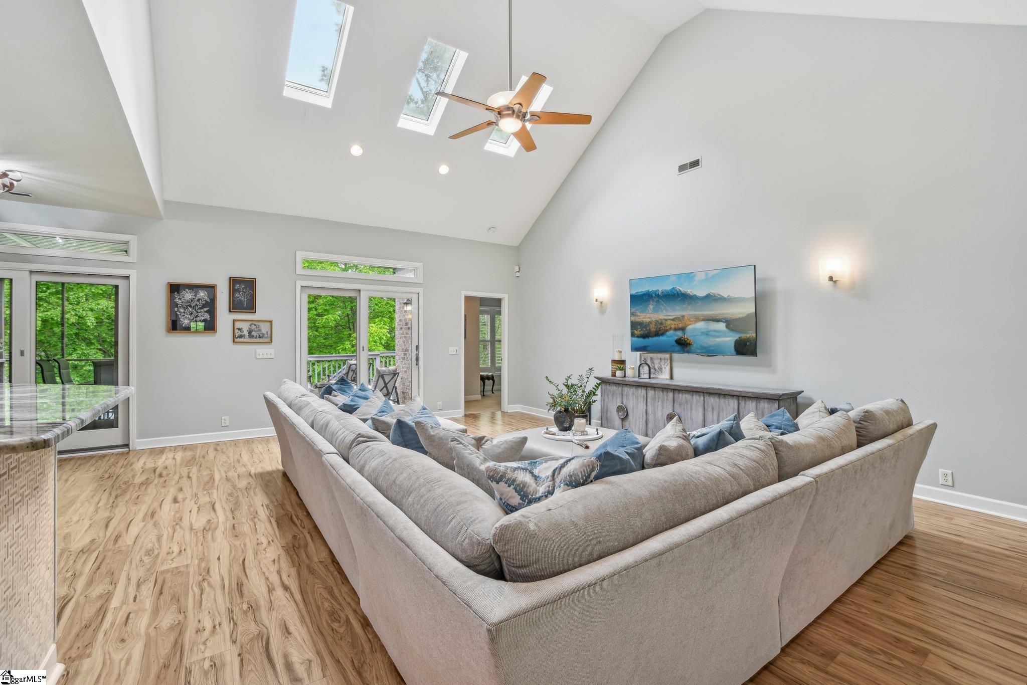 114 Walnut Creek Way Greenville, SC 29611