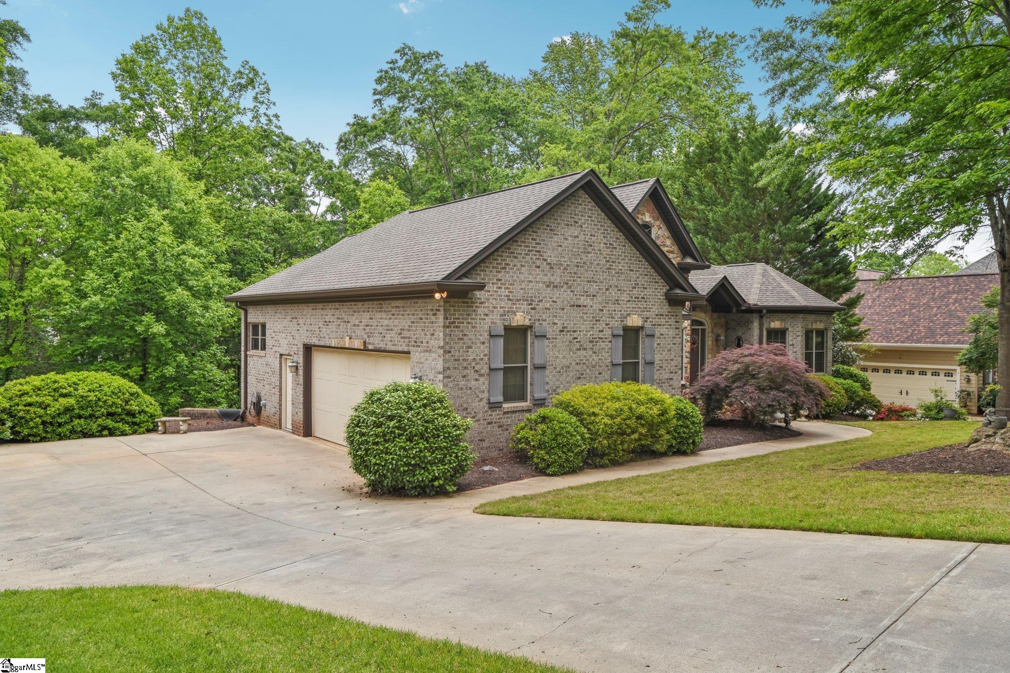 114 Walnut Creek Way Greenville, SC 29611