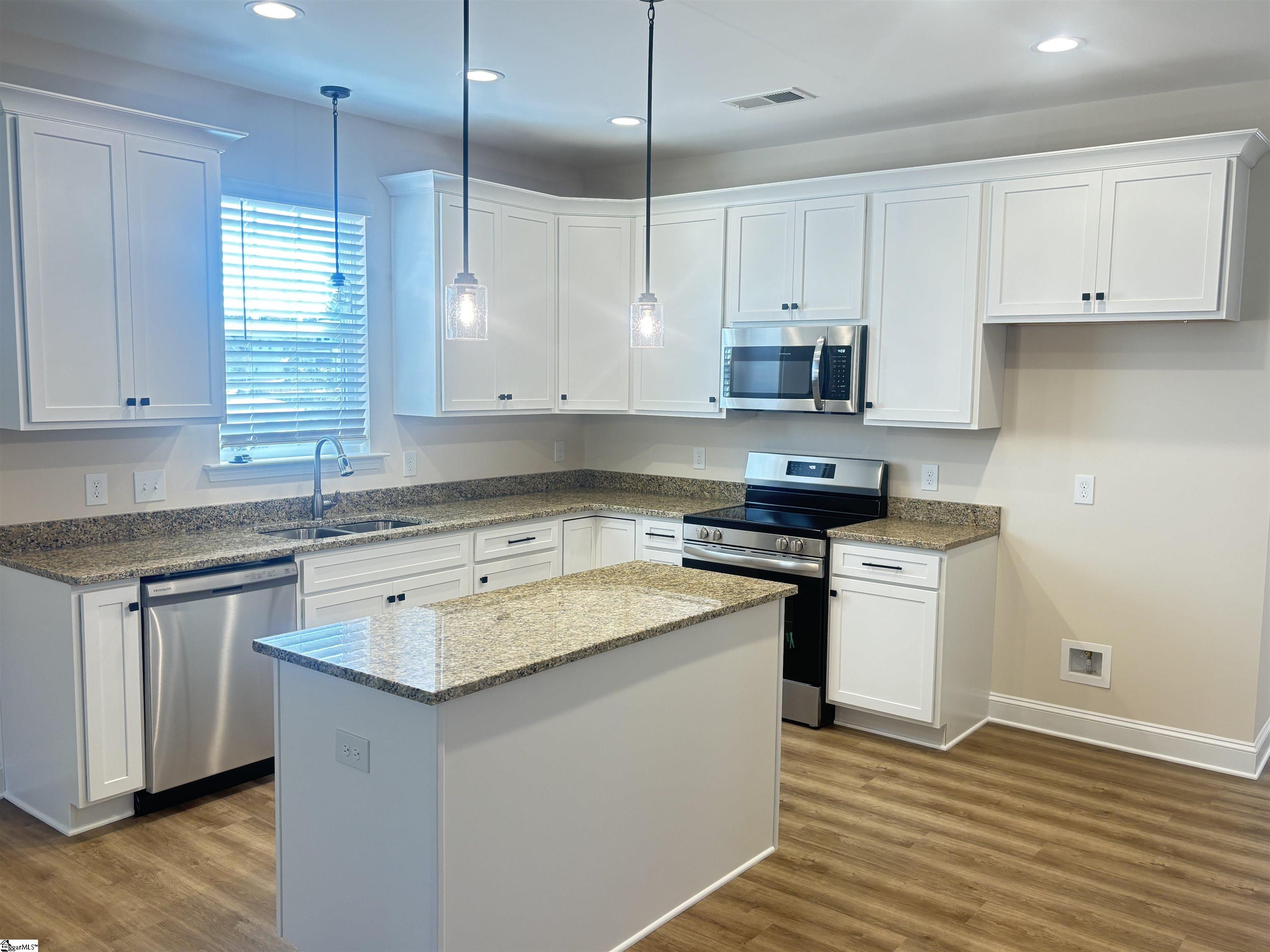 6033 Peregrine Lane Greer, SC 29651