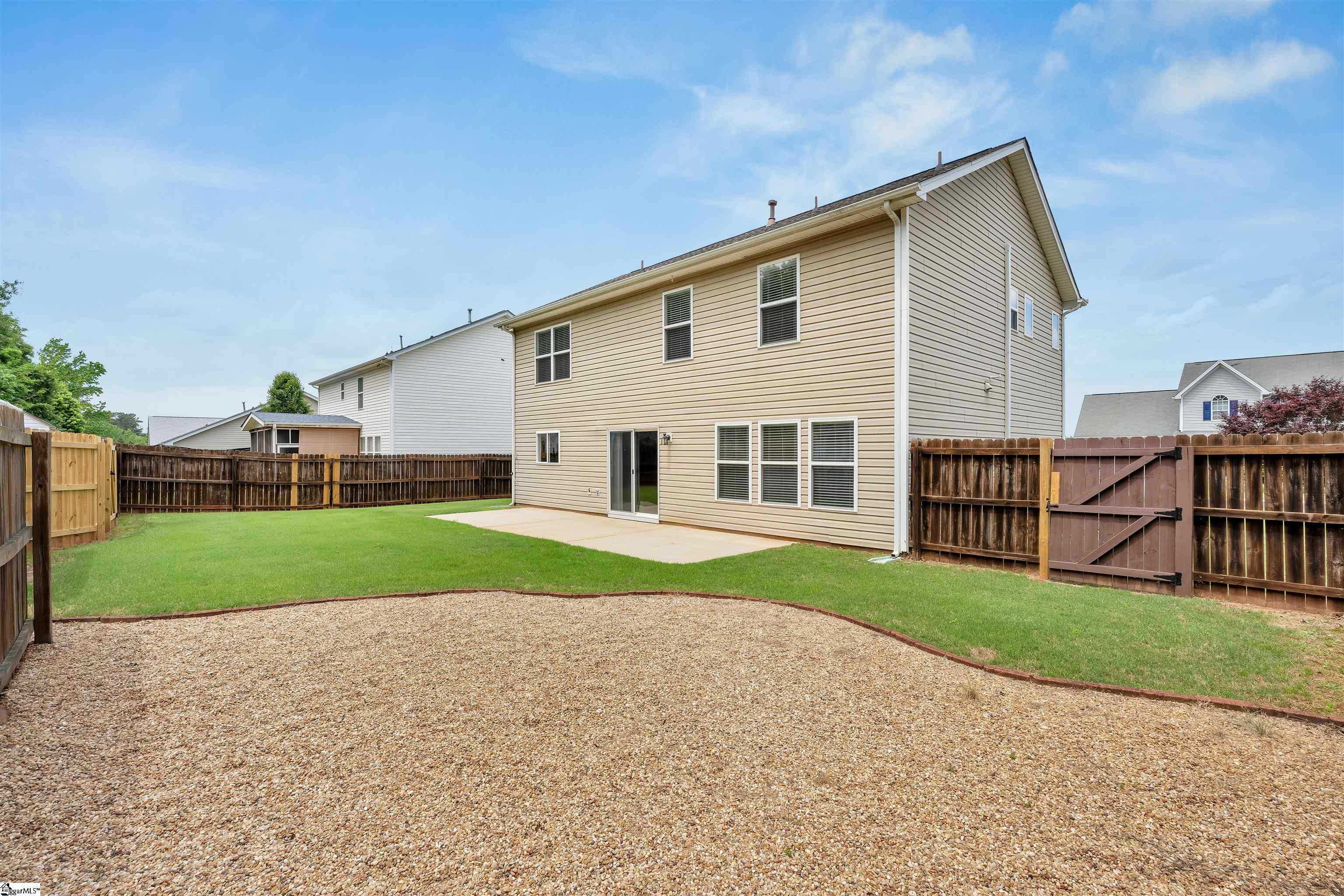 161 Stonewood Crossing Drive Boiling Springs, SC 29316