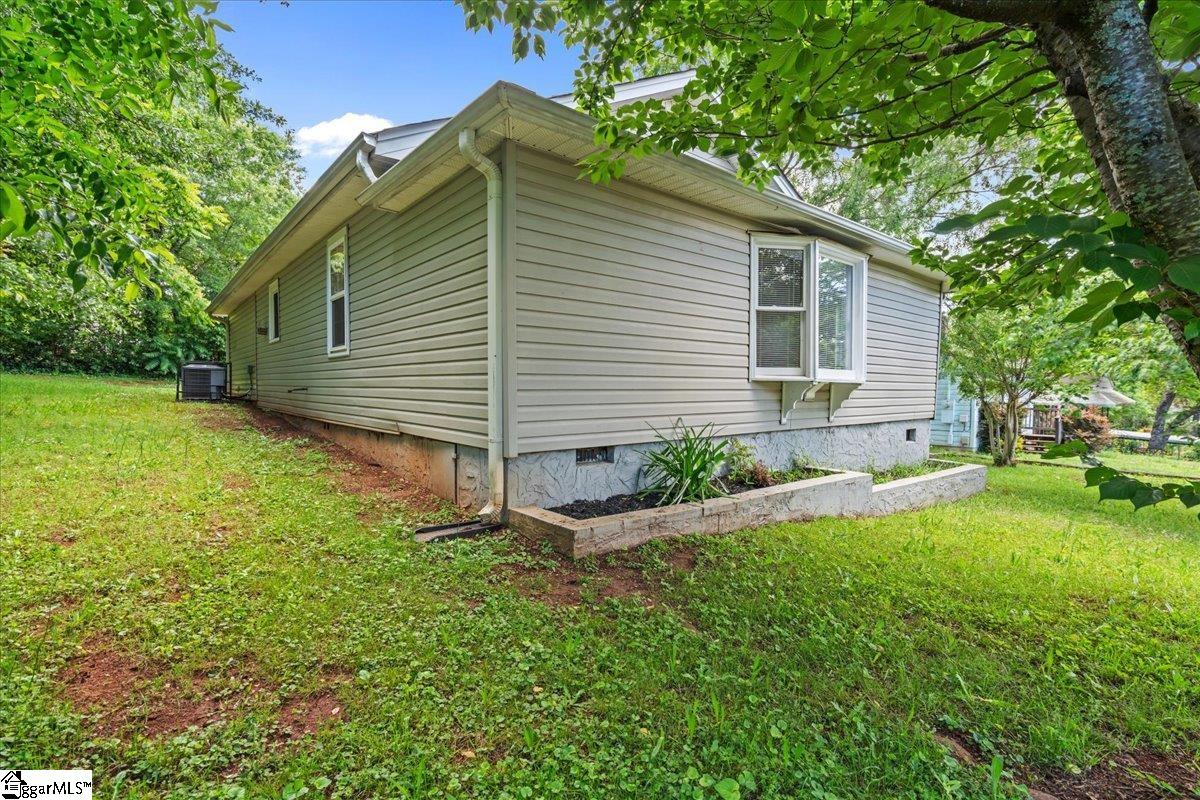 215 Rebecca Street Greenville, SC 29607