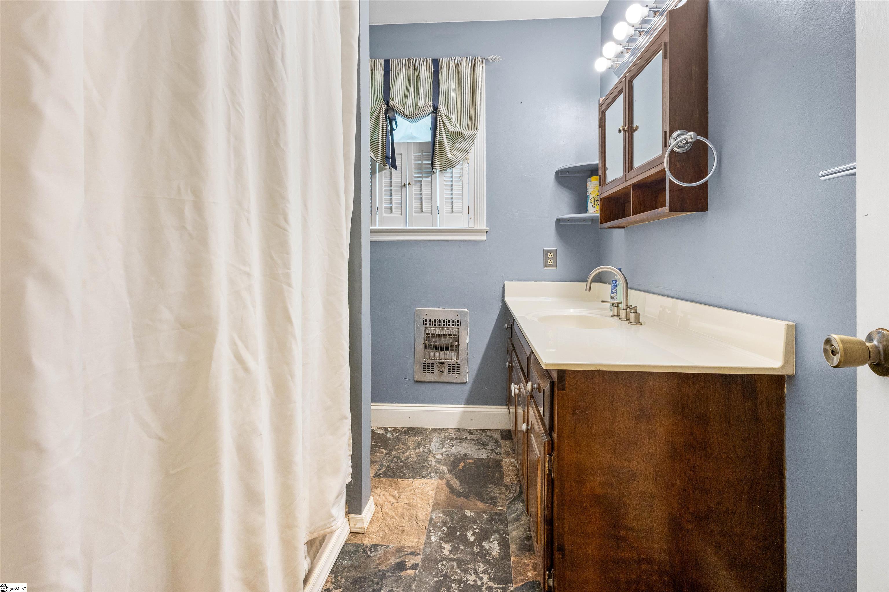 1211 Old Pelzer Road Piedmont, SC 29673