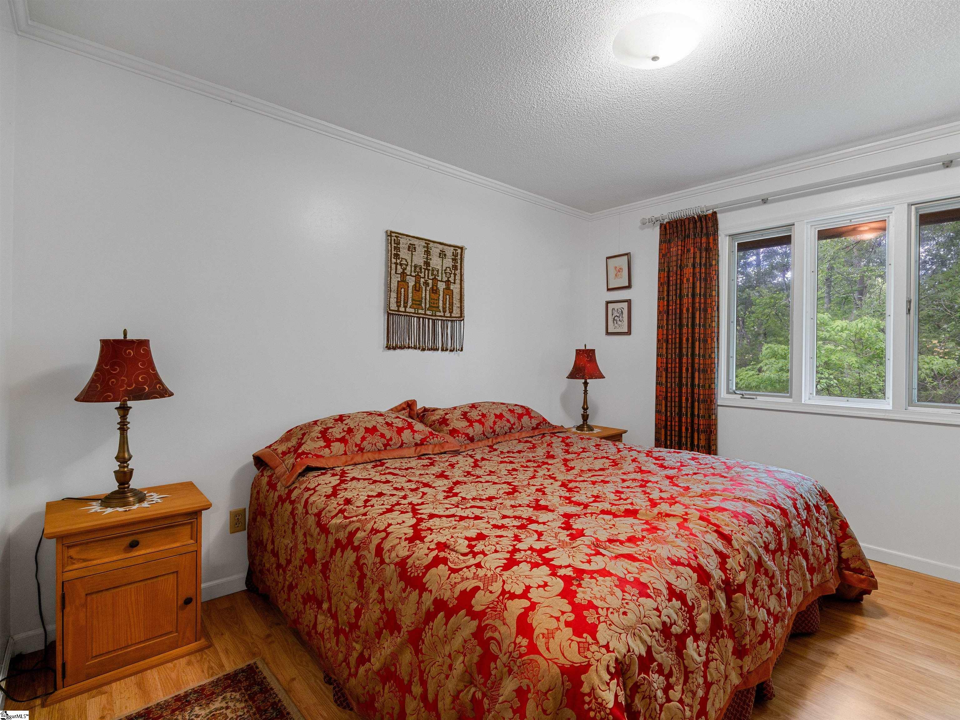 132 Rosecrest Road Spartanburg, SC 29303