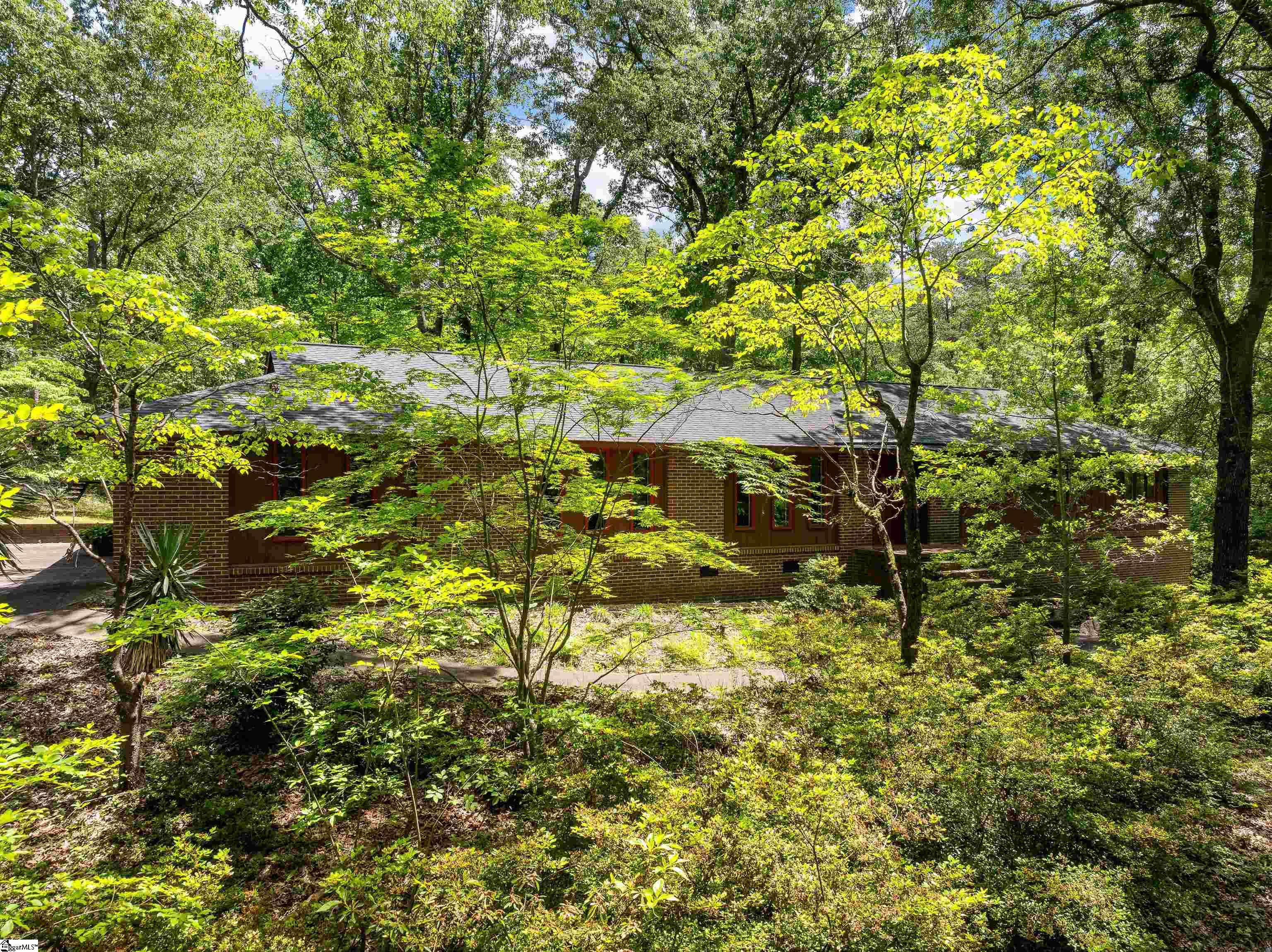 132 Rosecrest Road Spartanburg, SC 29303