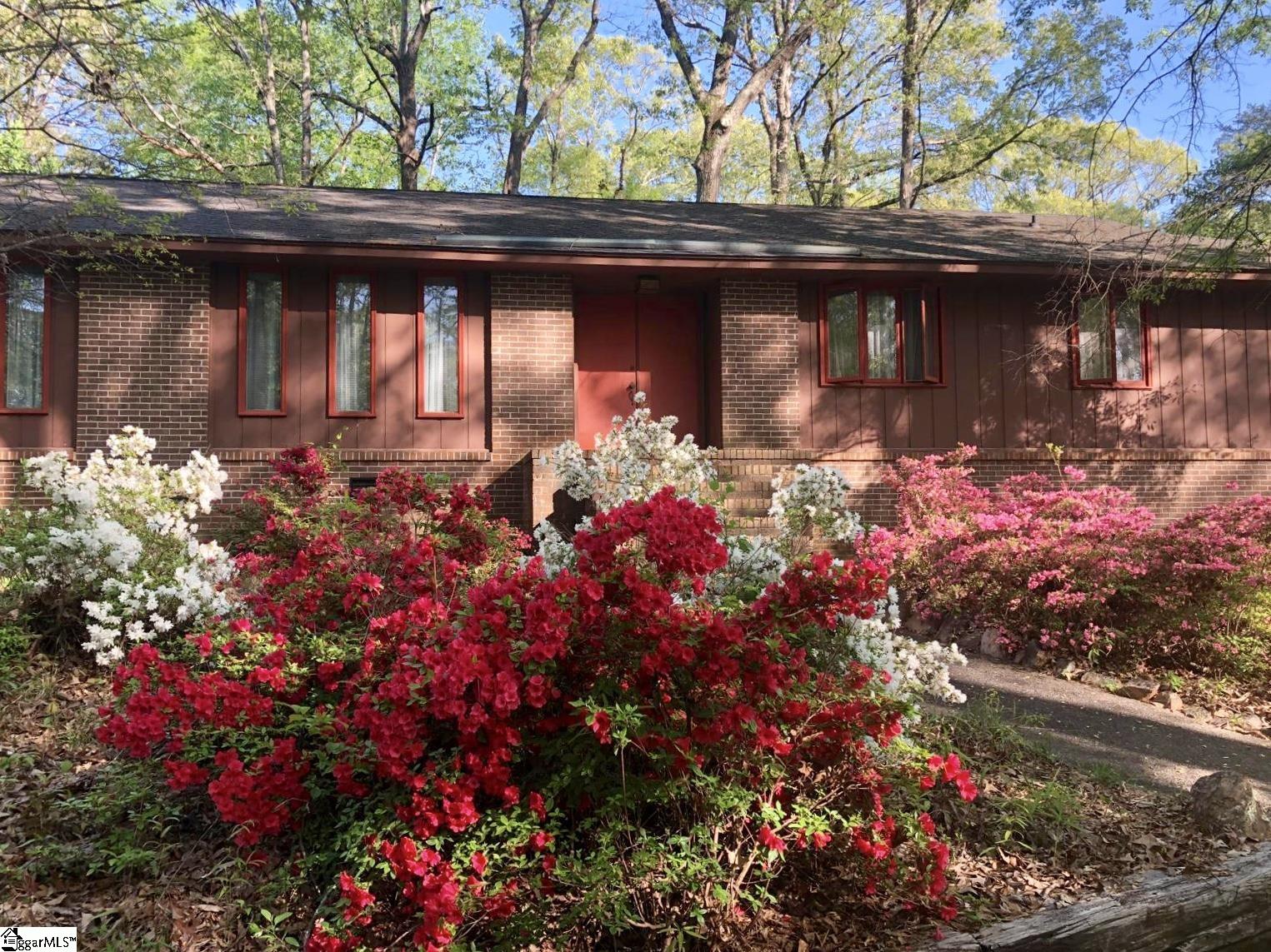 132 Rosecrest Road Spartanburg, SC 29303
