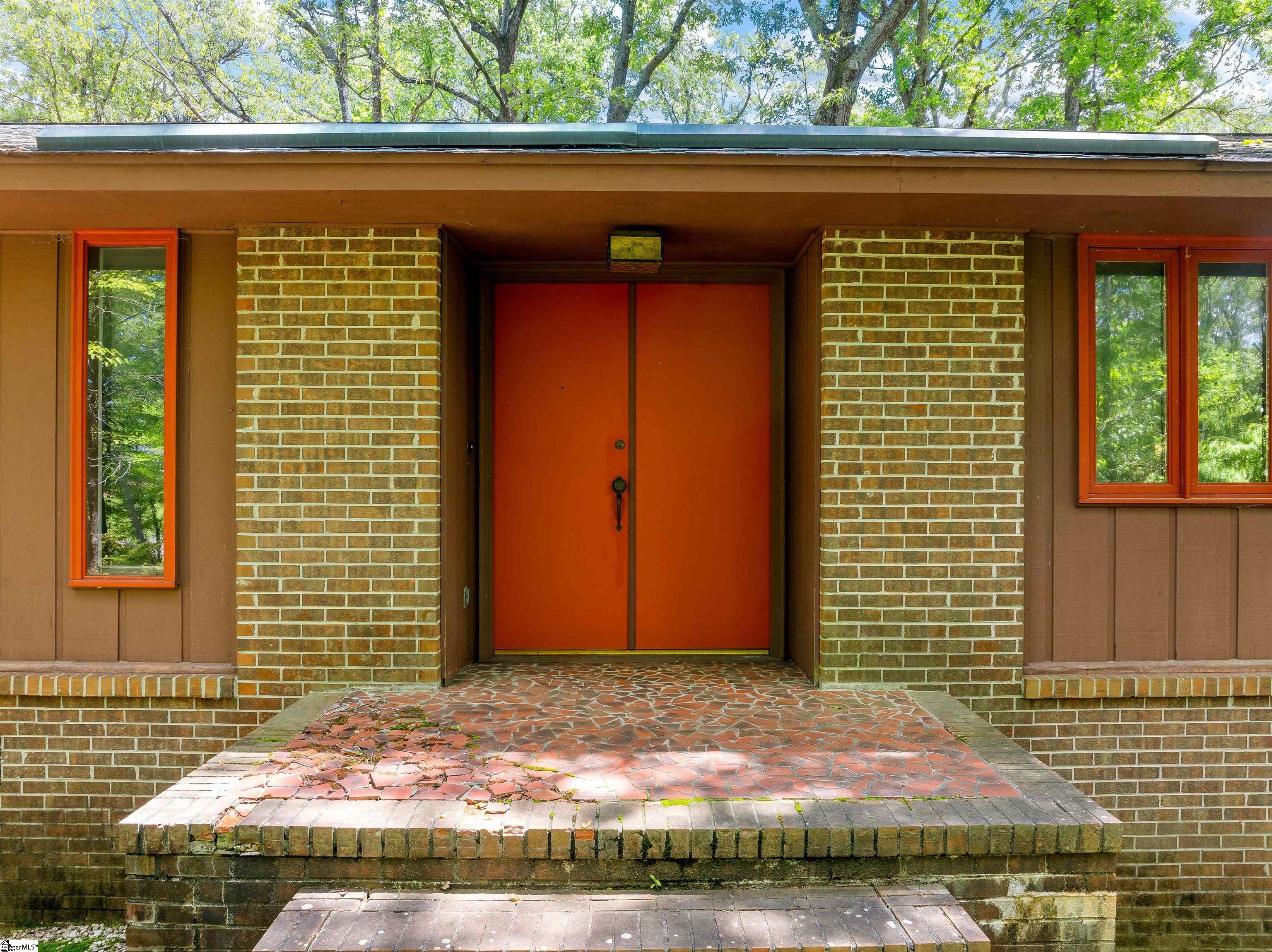 132 Rosecrest Road Spartanburg, SC 29303