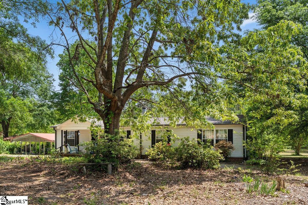 690 Farms Bridge Road Inman, SC 29349