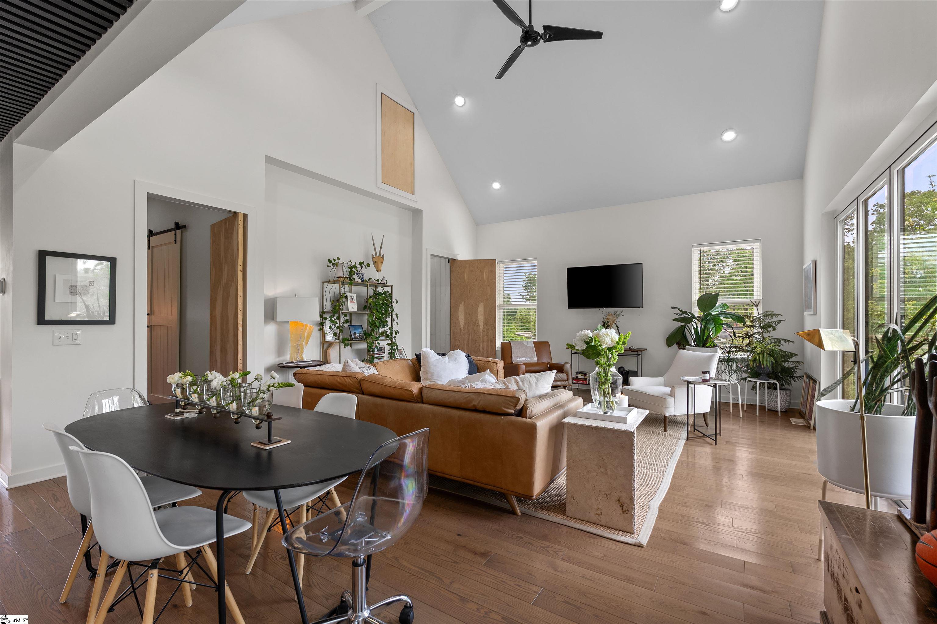 562 Club Drive Greenville, SC 29611