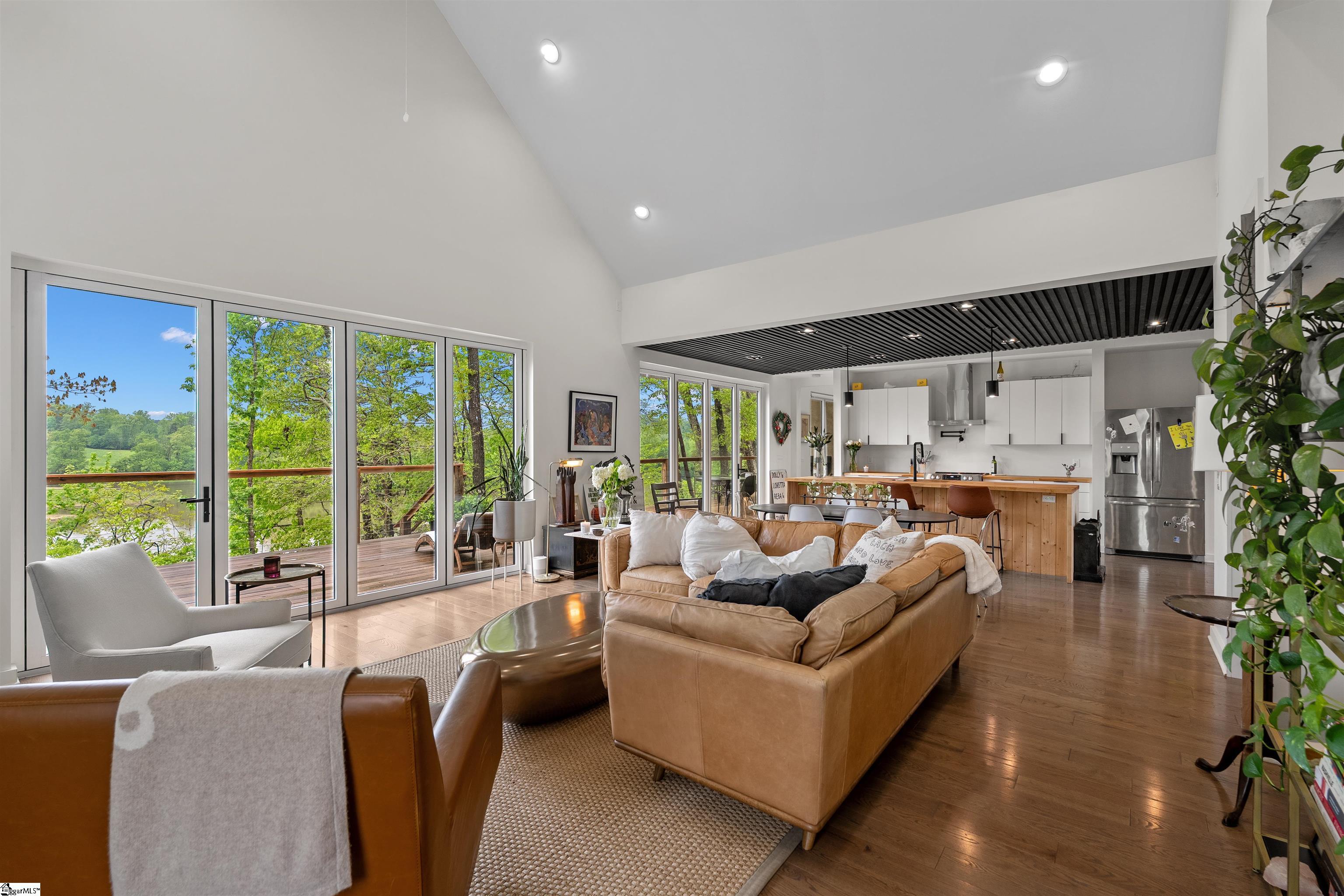562 Club Drive Greenville, SC 29611