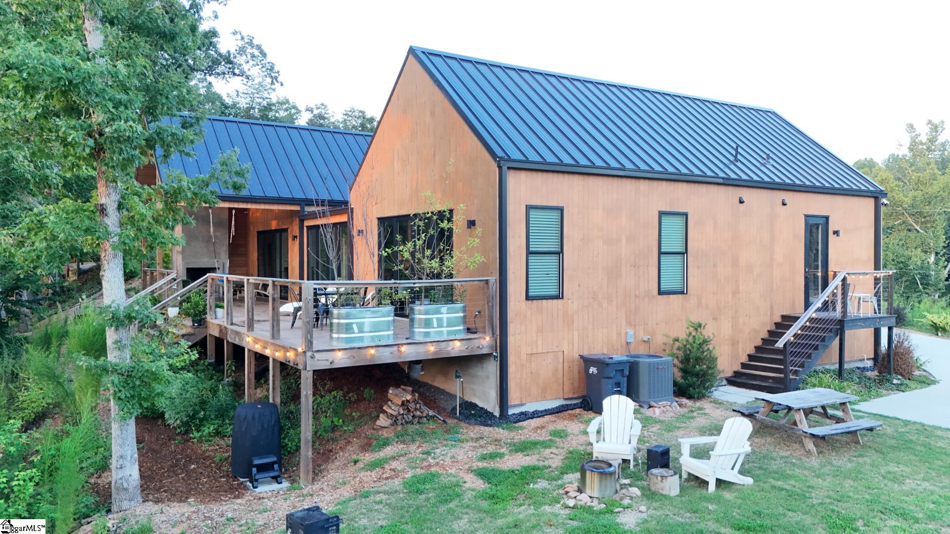 562 Club Drive Greenville, SC 29611