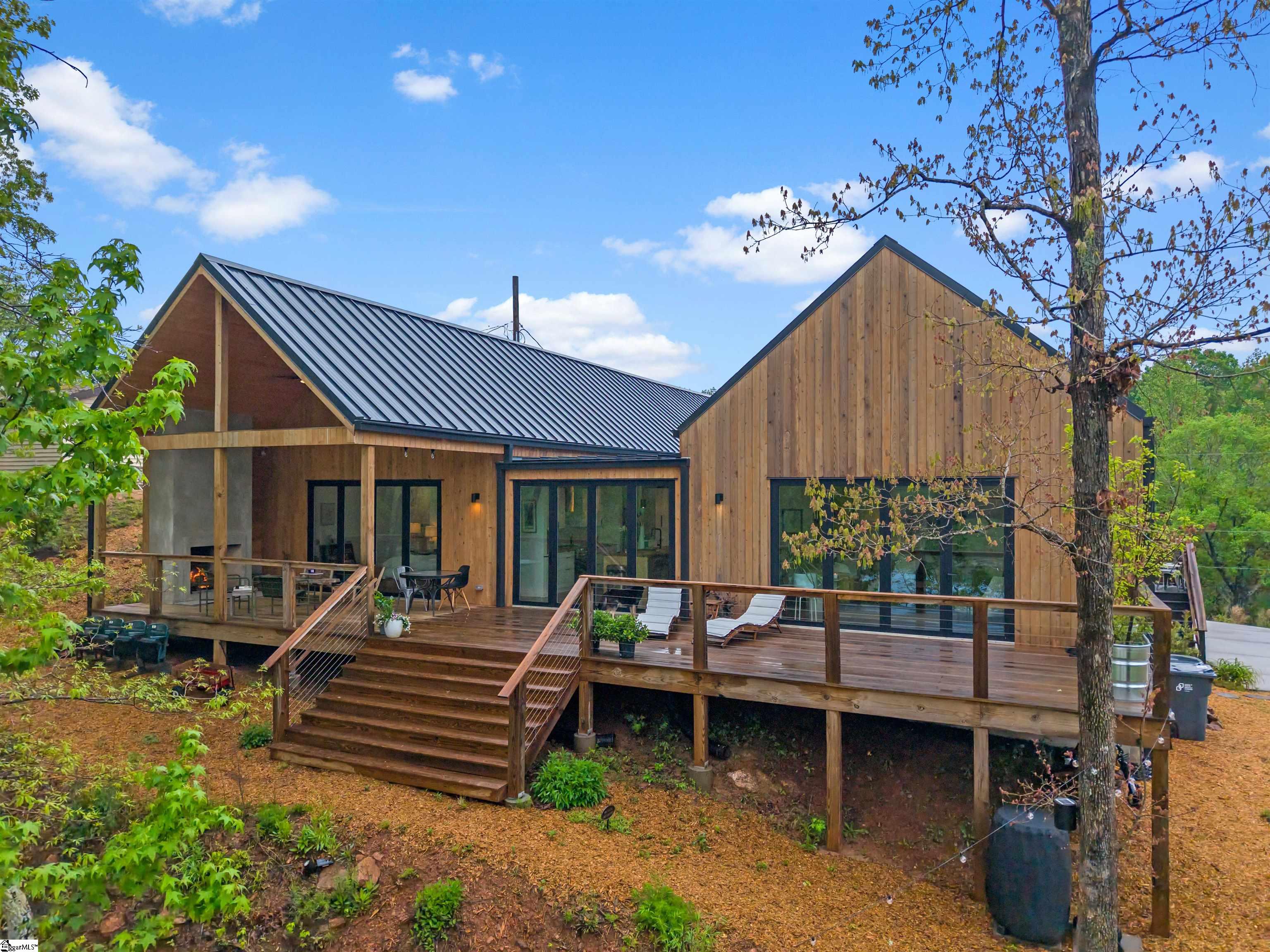 562 Club Drive Greenville, SC 29611
